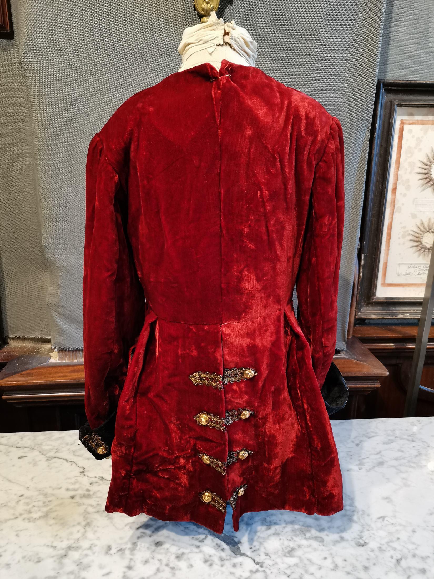 Louis XVI Little Old Costume Luis XVI Beginning 20th Century For Sale