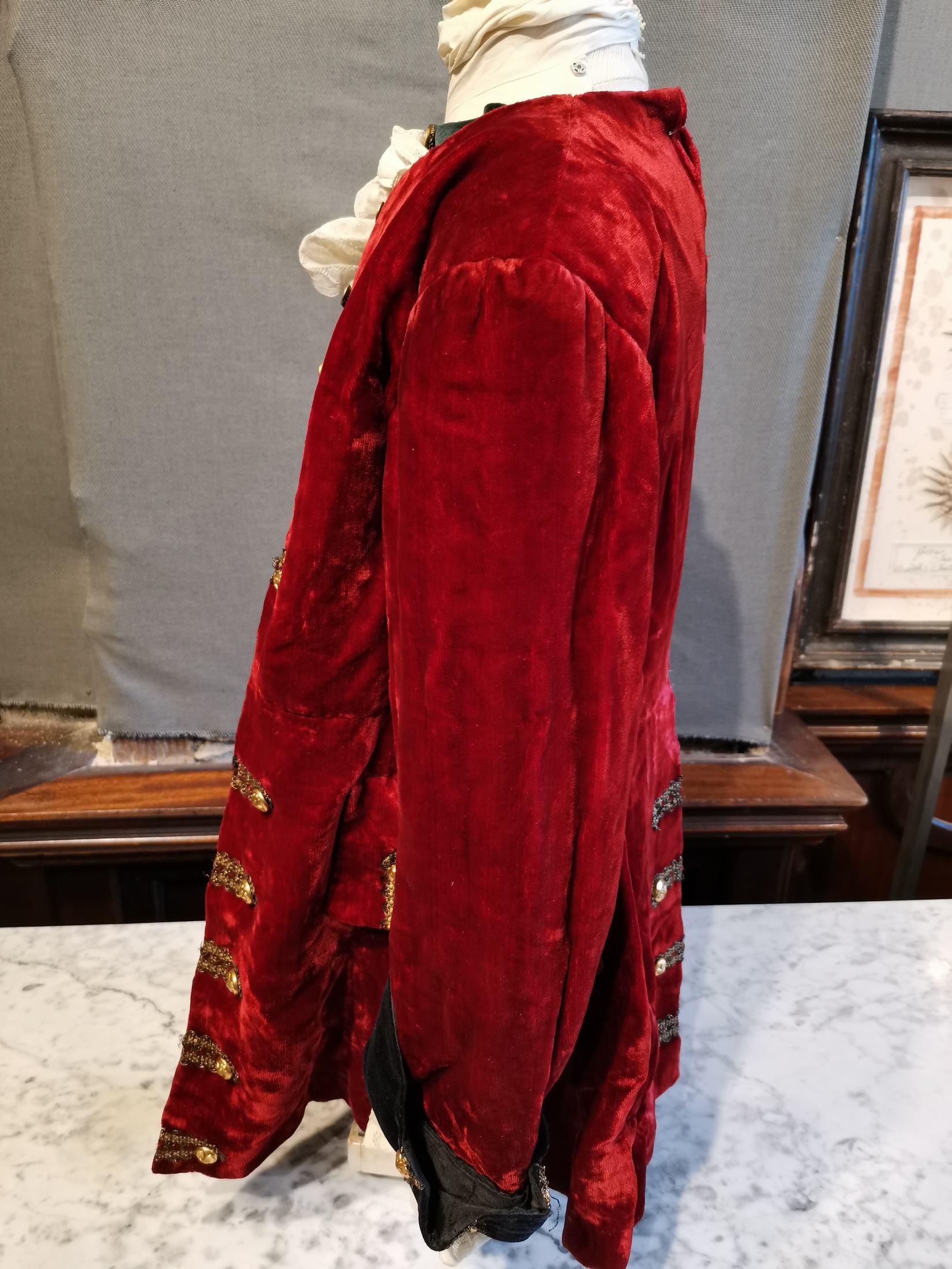 Fait main Petite et ancienne costume Luis XVI début du 20e siècle en vente