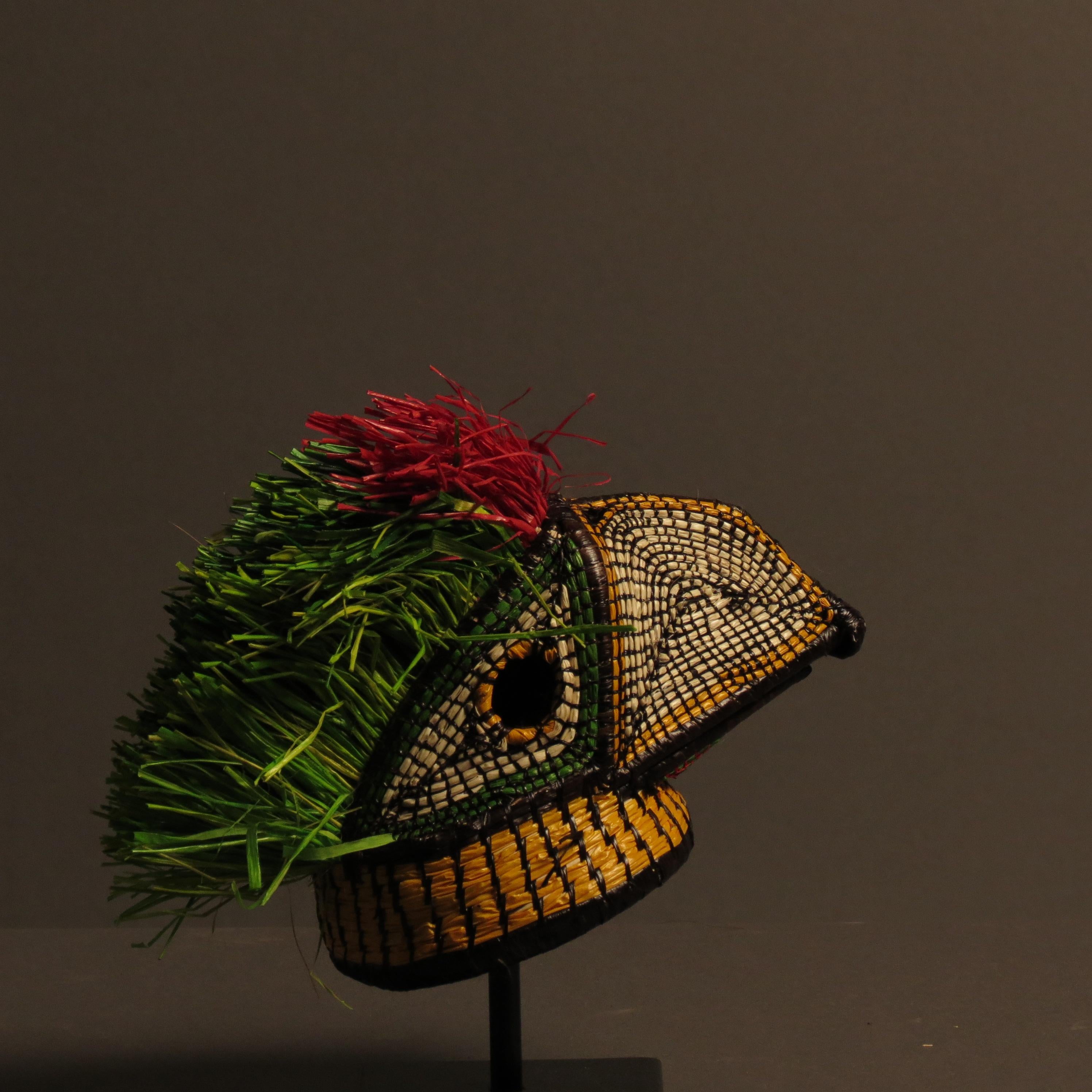 Hand-Crafted Little parrot from the jungle For Sale
