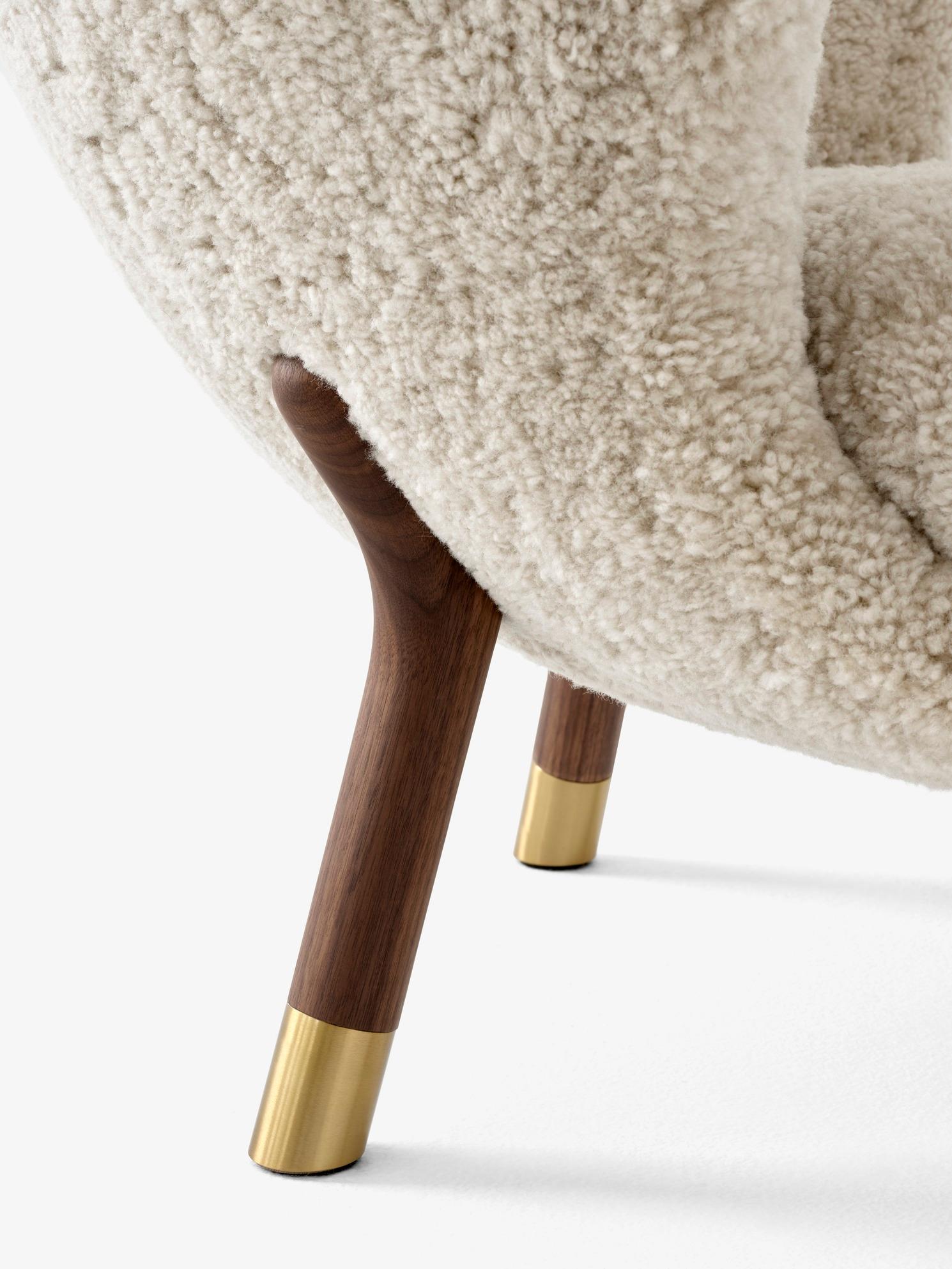 Contemporary Little Petra Limited Edition, in Sheepskin Moonlight & Walnut for &tradition For Sale