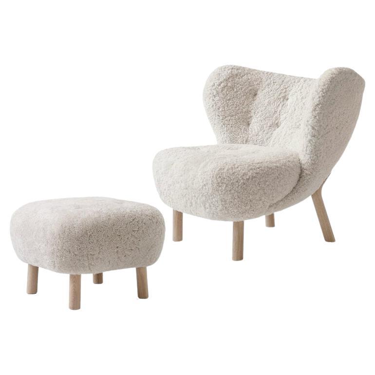 Little Petra Lounge Chair & Ottoman in Sheepskin with oiled Oak Frame For Sale