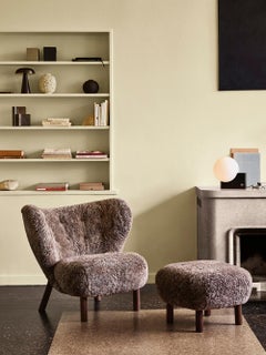 Kleiner Petra & Hocker aus Sahara-Schaffell und Nussbaum von Viggo Boesen für & Tradition