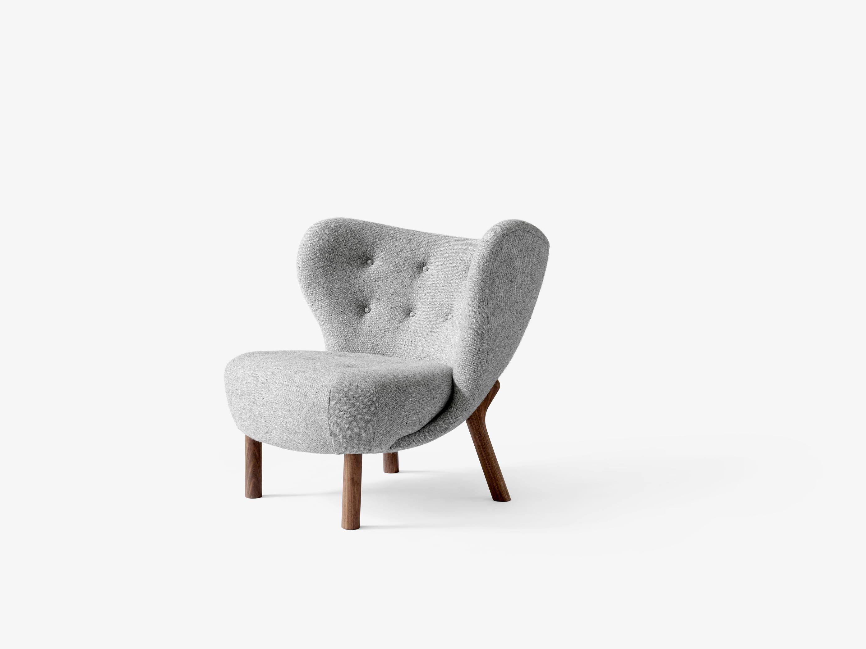 Scandinavo moderno Piccola Petra vb1 in Hallingdal 130 & Noce di Viggo Boesen per &tradition in vendita