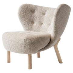 Little Petra VB1 Lounge Chair in Oak & Karakorum 003, by Viggo Boesen for &T