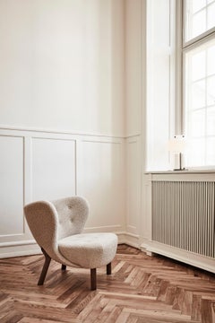 Kleiner Petra VB1 Loungesessel aus Nussbaum und C.O.M 'Customer's Own Material' für &T