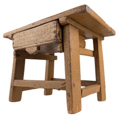 Pequeño mueble auxiliar rústico, siglo XIX
