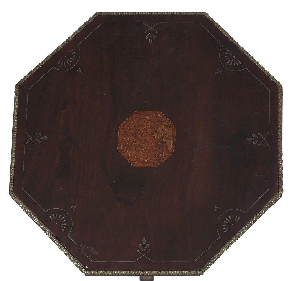 italien Petite table, fabriquée en Italie, fin du 19e siècle en vente