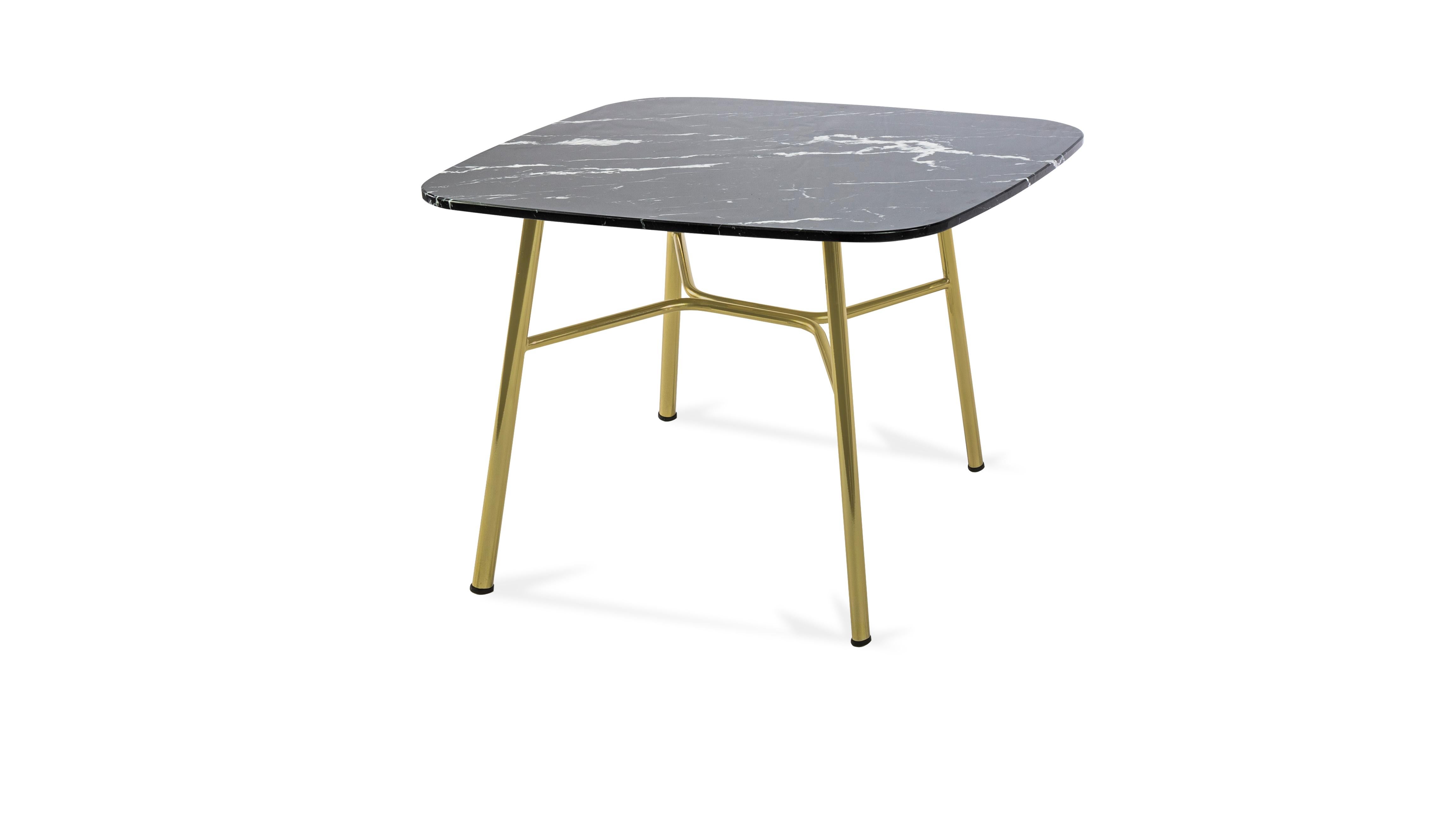Italian Little Table Yuki, Metal Frame, Round, Black Color, Design, Coffee Table For Sale