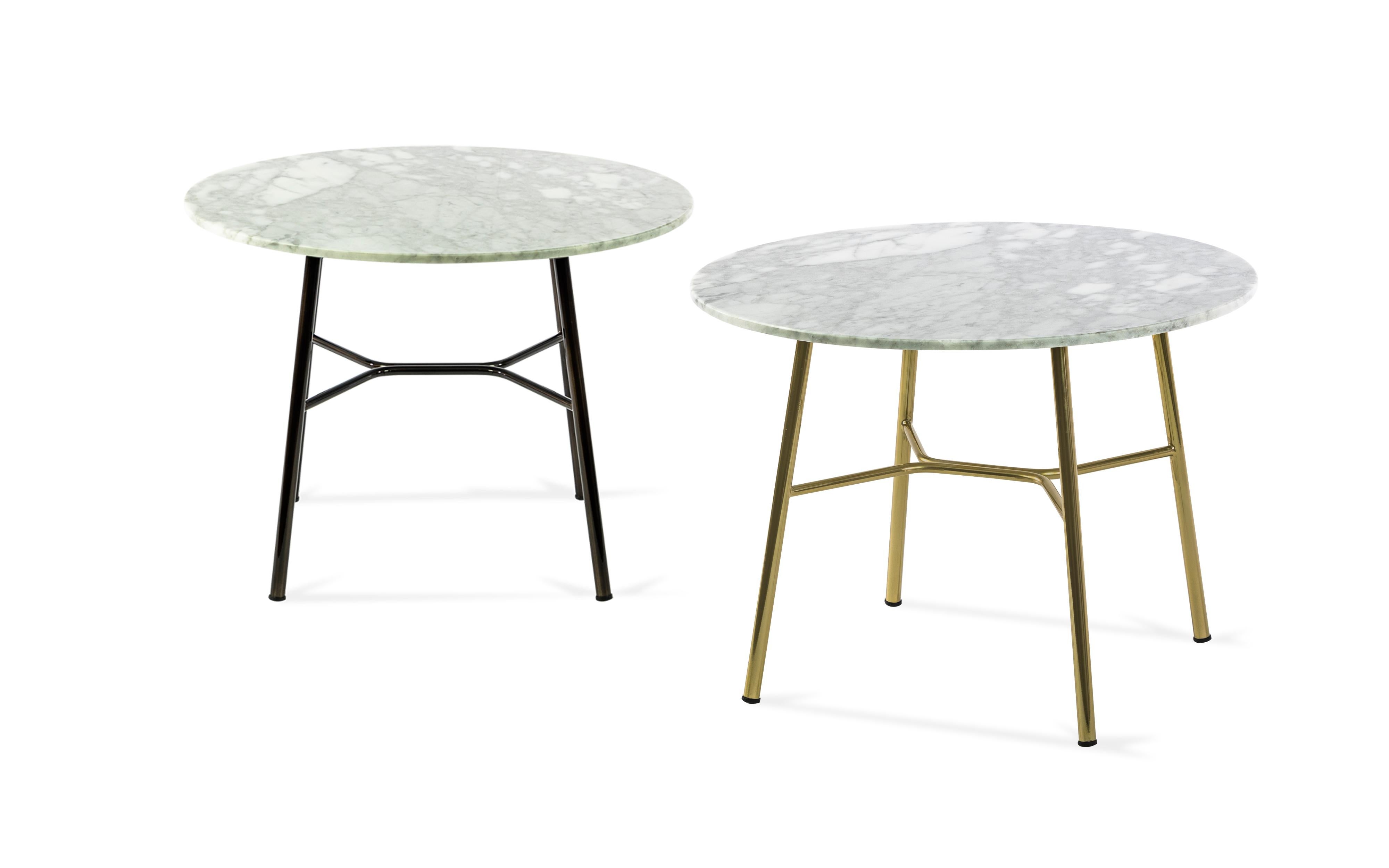 Petite table Yuki, cadre métallique, rond, couleur blanche, design, table basse, marbre en vente 1