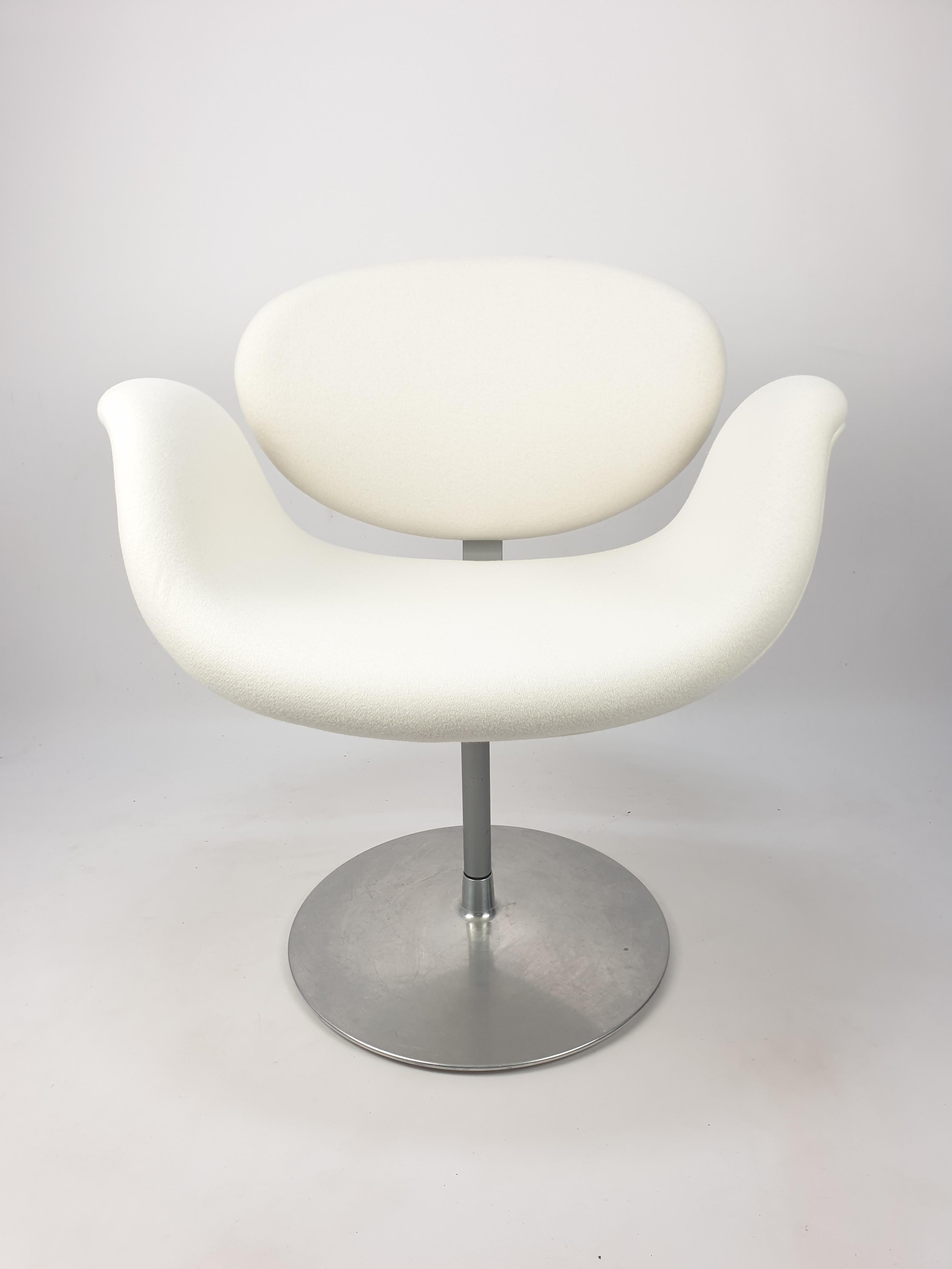 pierre paulin tulip chair