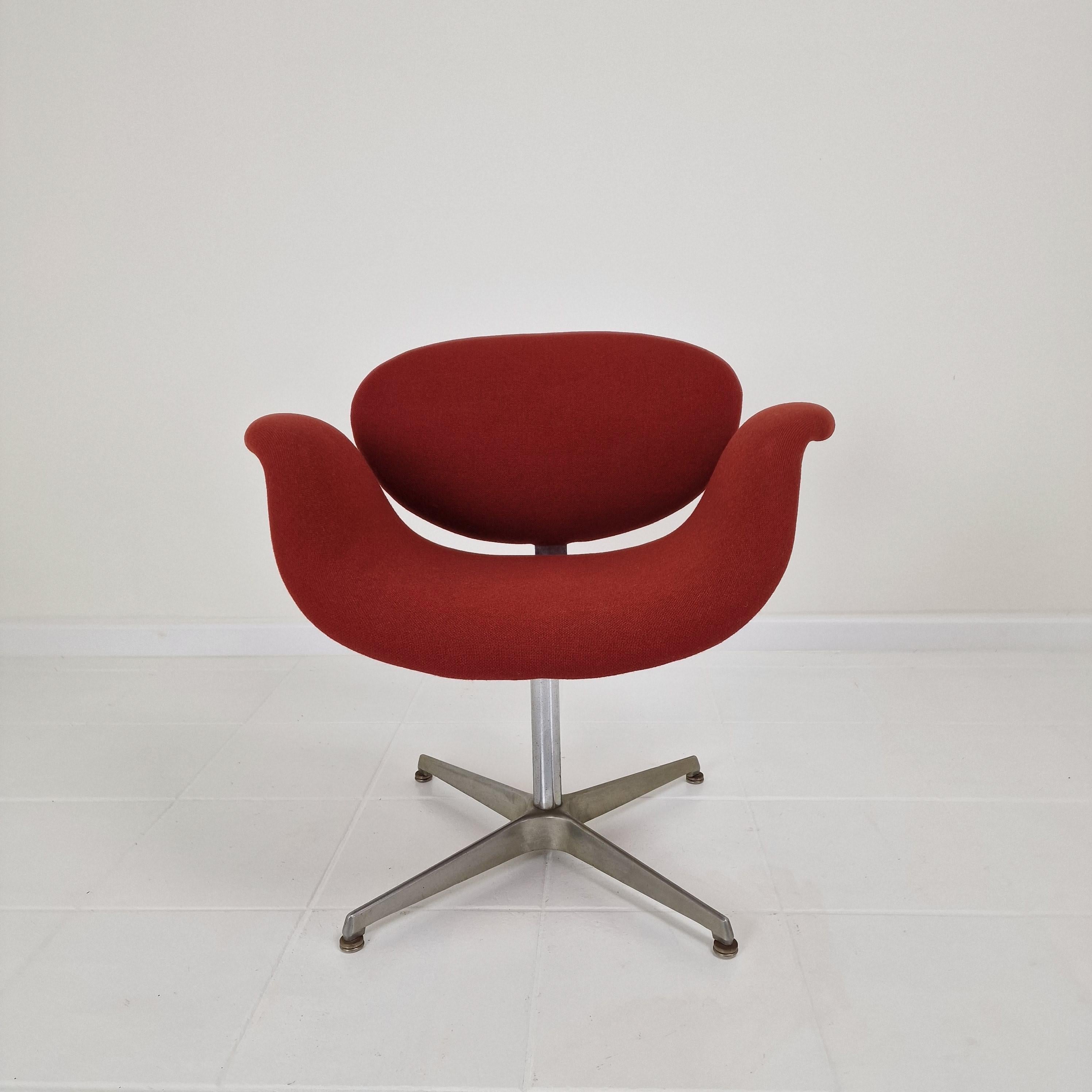 Sillón Tulipán con Base en Cruz de Pierre Paulin para Artifort, años 70 Holandés en venta