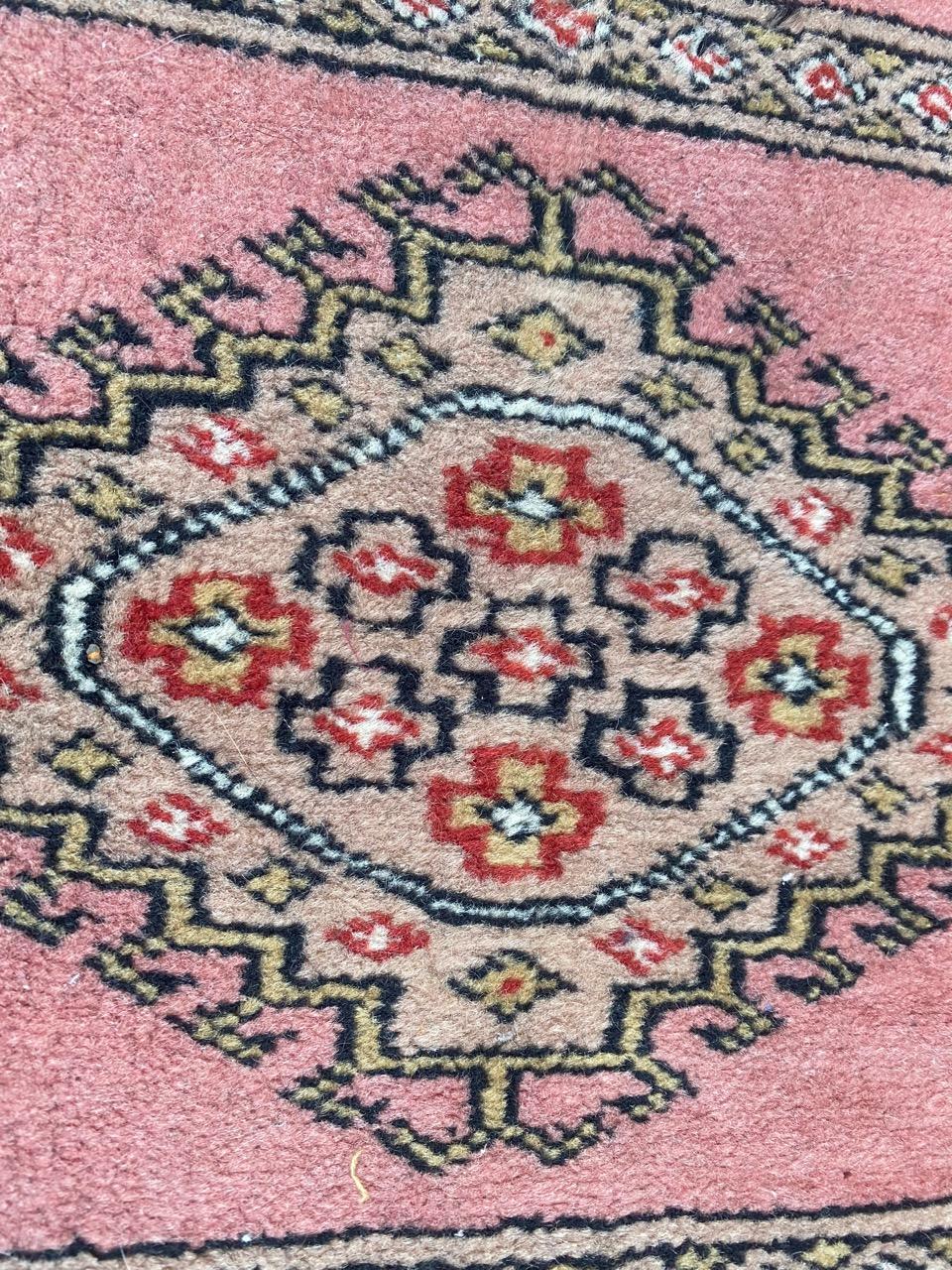 Pakistanischer Vintage-Teppich im Vintage-Stil (Handgeknüpft)