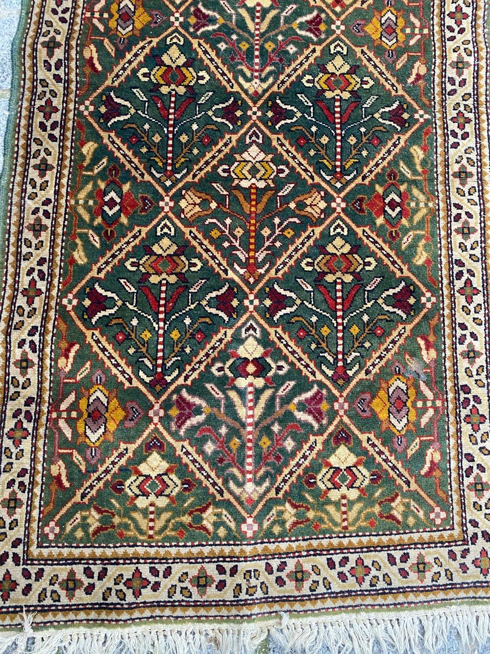 Le petit tapis vintage Shirwan de Bobyrug en vente 2