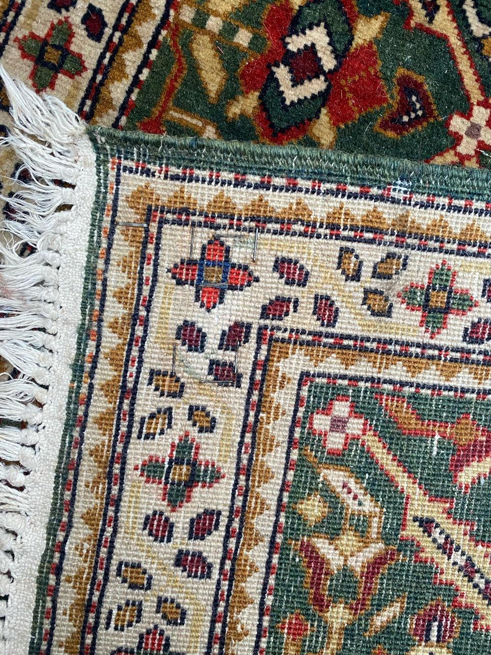 Le petit tapis vintage Shirwan de Bobyrug en vente 5