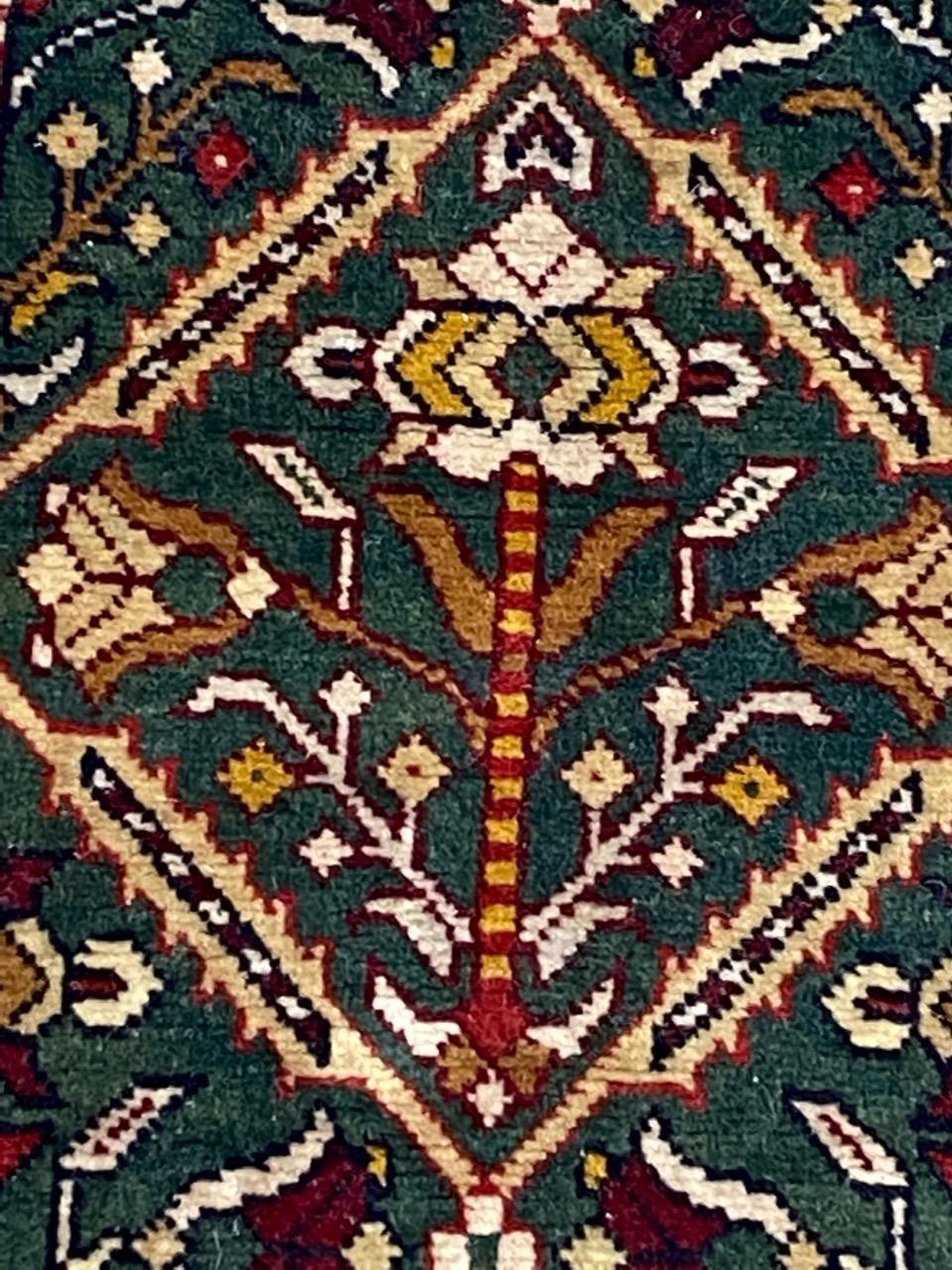 Bobyrugs kleiner Vintage-Schirwan-Teppich im Zustand „Gut“ im Angebot in Saint Ouen, FR