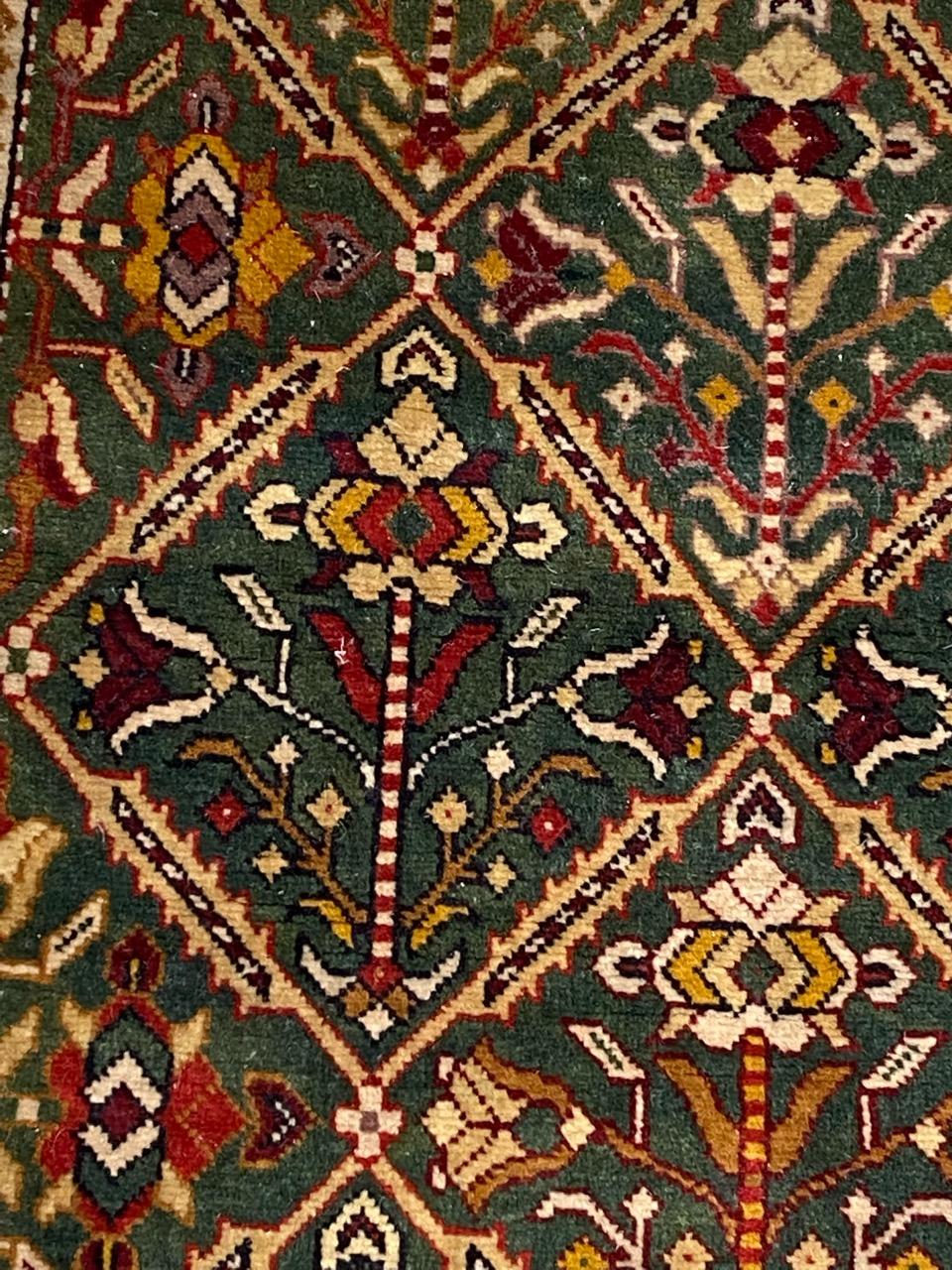 Fin du 20e siècle Le petit tapis vintage Shirwan de Bobyrug en vente