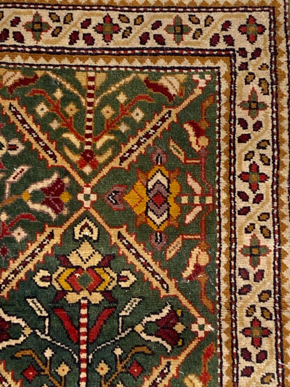 Bobyrugs kleiner Vintage-Schirwan-Teppich (Wolle) im Angebot
