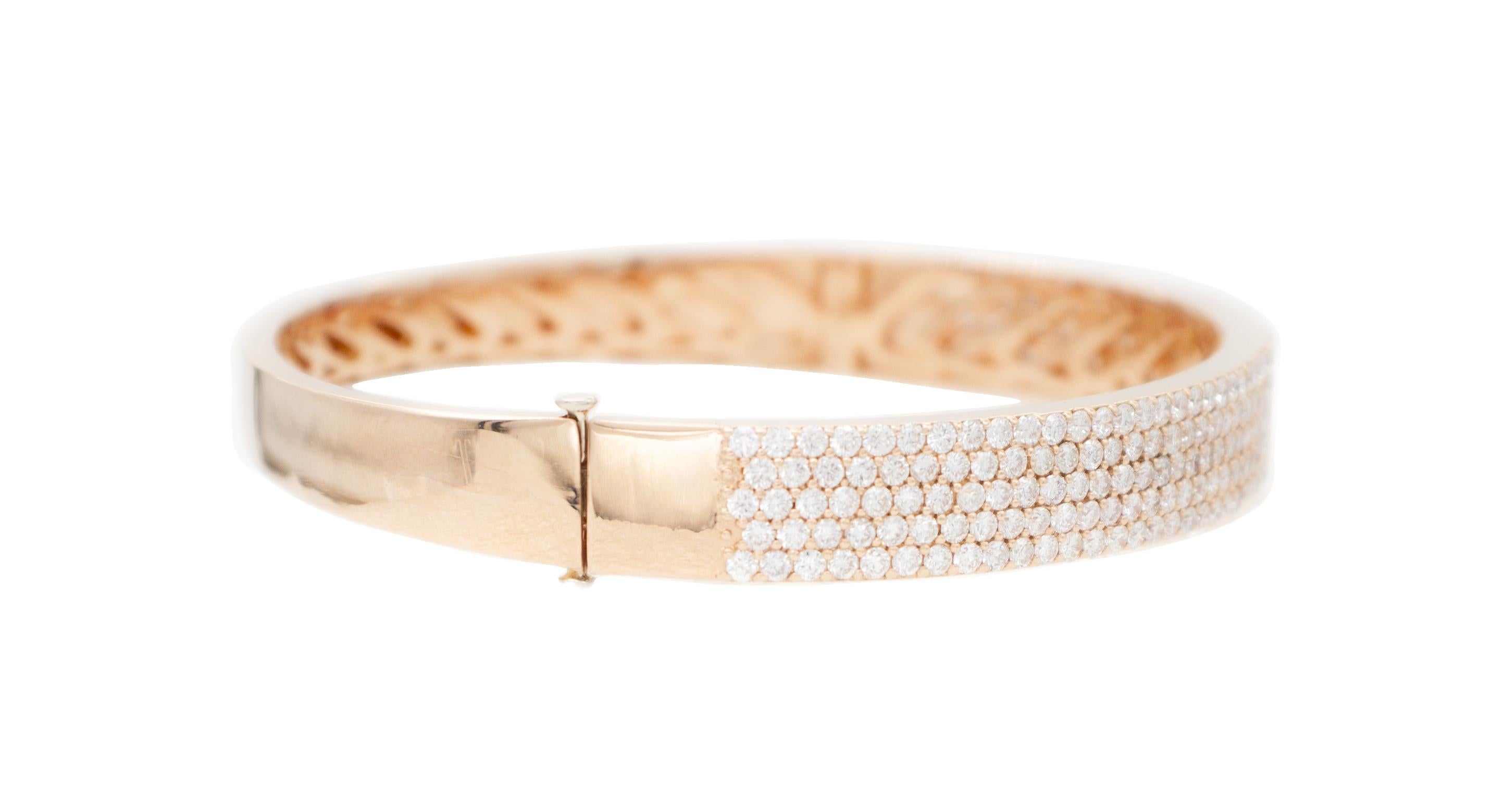 Moderne Bracelet jonc en or rose 18 carats et petits diamants blancs en vente