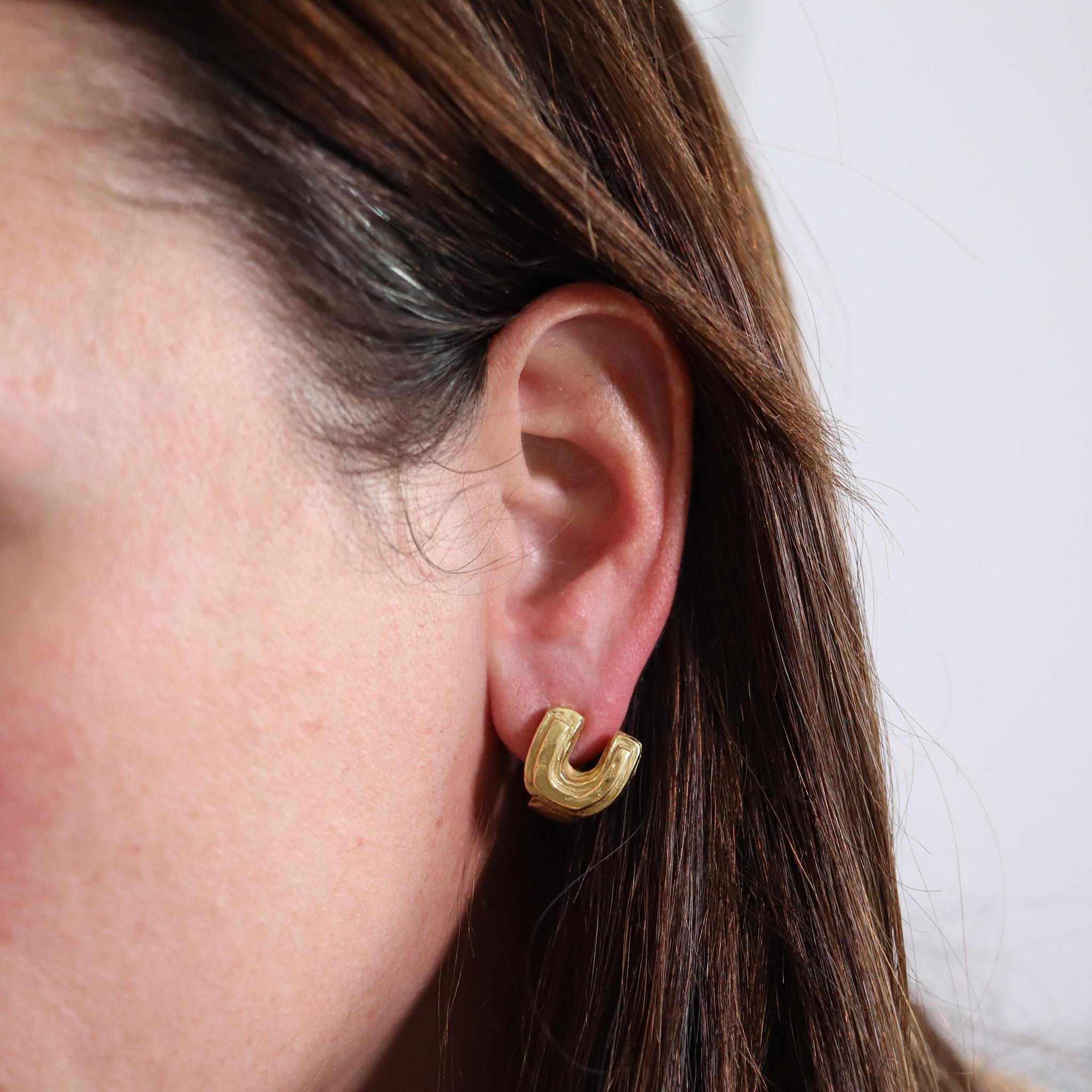 Women's Liuba Wolf 1970 Sao Paulo Concretism Sculptural Earrings  In 18Kt Yellow Gold For Sale