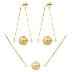 Liv Luttrell South Sea Pearl Kinetic Pearl Earrings and Pendant