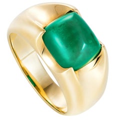 Liv Luttrell Spear Tip Claw Sugar Loaf Emerald Ring