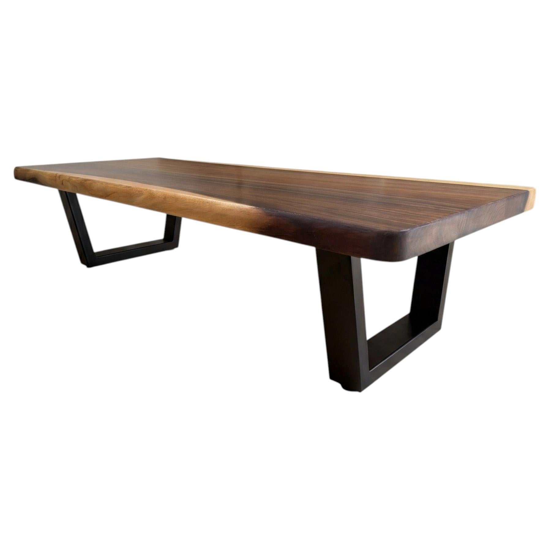 Table basse « Live Edge » - 20 x 50 pouces, banc en noyer d'Amérique du Sud en vente