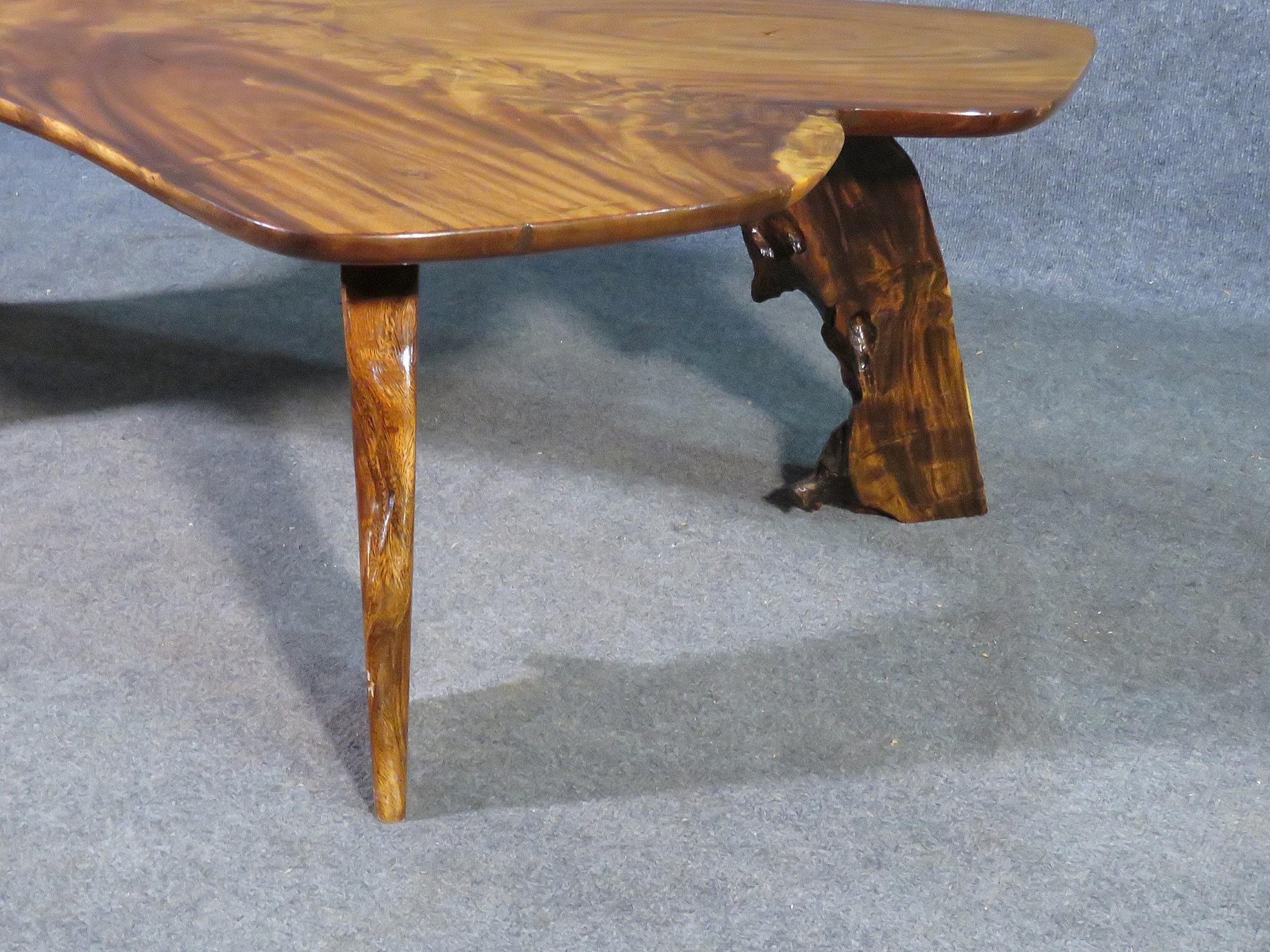 Live Edge Coffee Table In Good Condition In Brooklyn, NY
