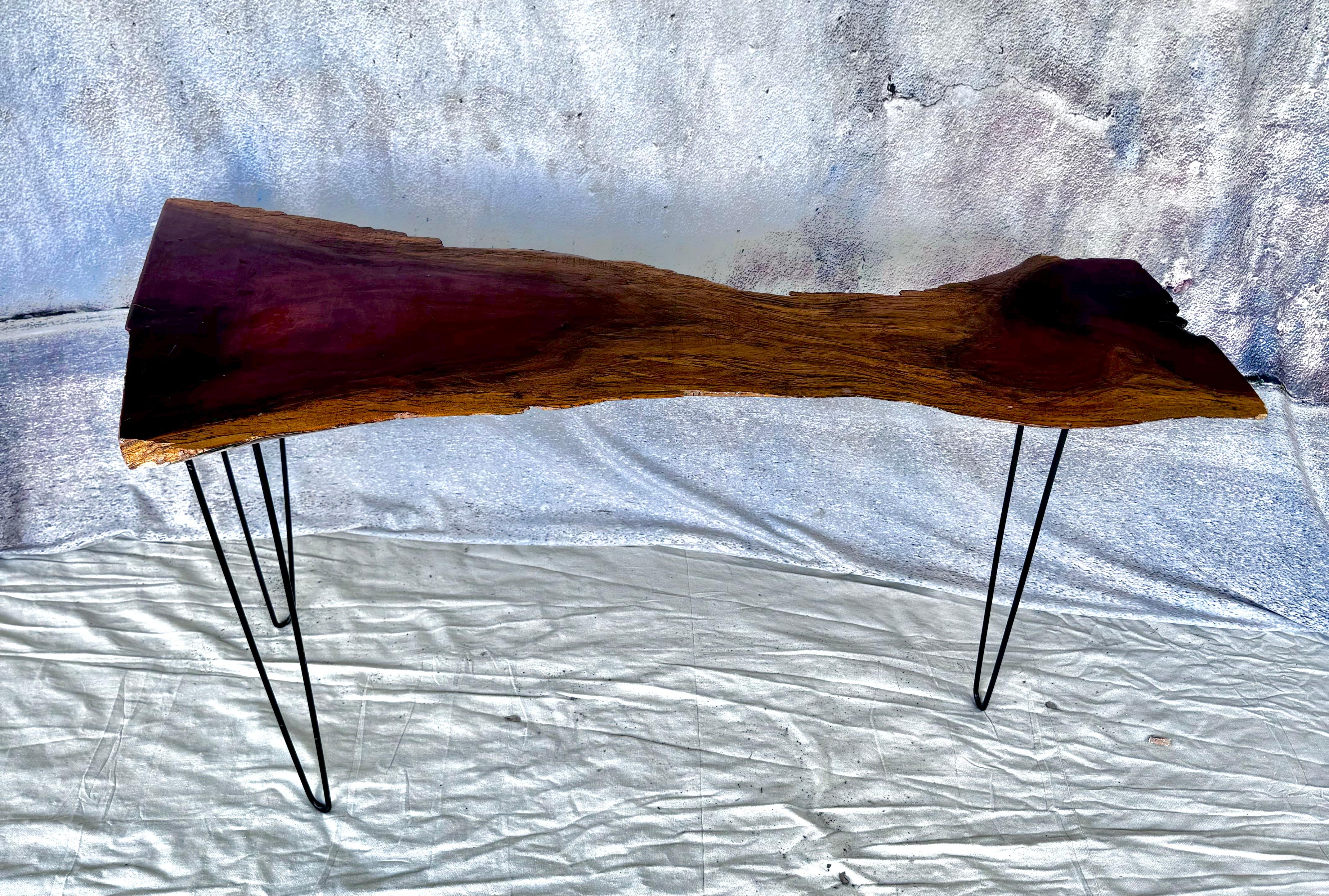 Table console Live Edge sur pieds en épingle à cheveux en vente 4