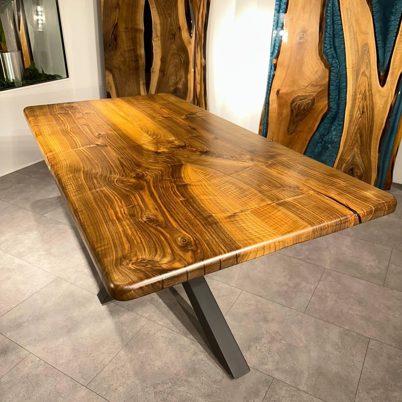 Live Edge Custom Walnut Wood Natural Dining Table In New Condition For Sale In İnegöl, TR