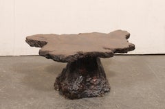 Kleiner Couchtisch aus Zypressenholz mit naturbelassenen Kanten, Mitte des 20. Jahrhunderts