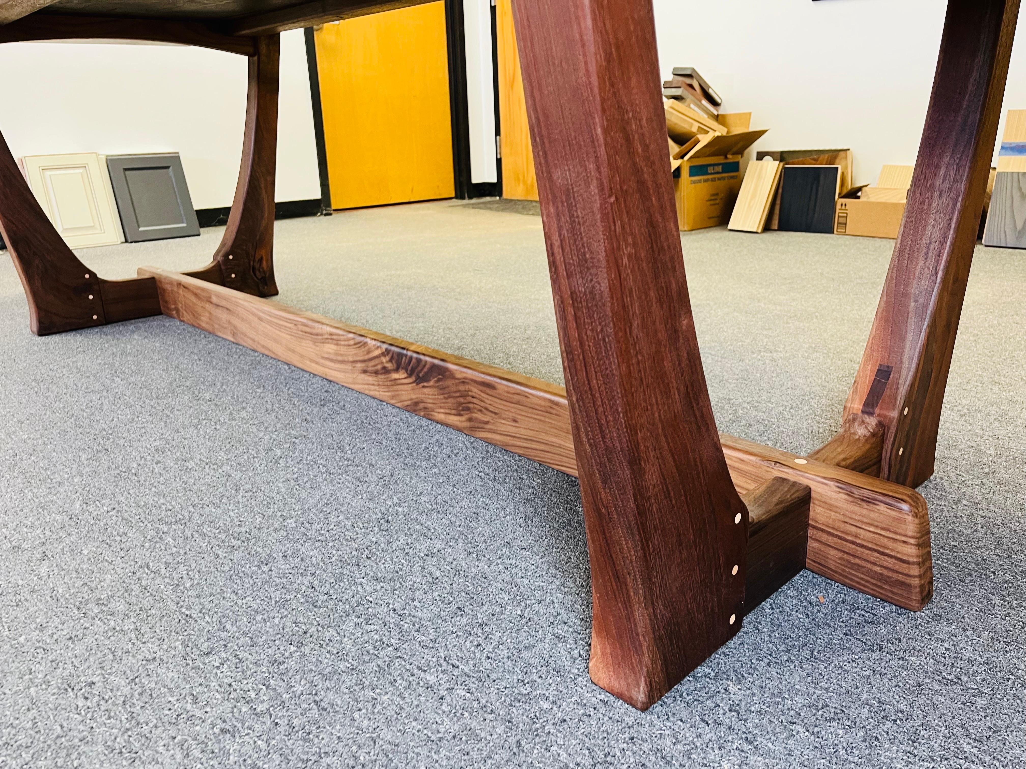 Live Edge Dining or Conference Table in English & Black Walnut After Nakashima In New Condition In Southampton, NJ