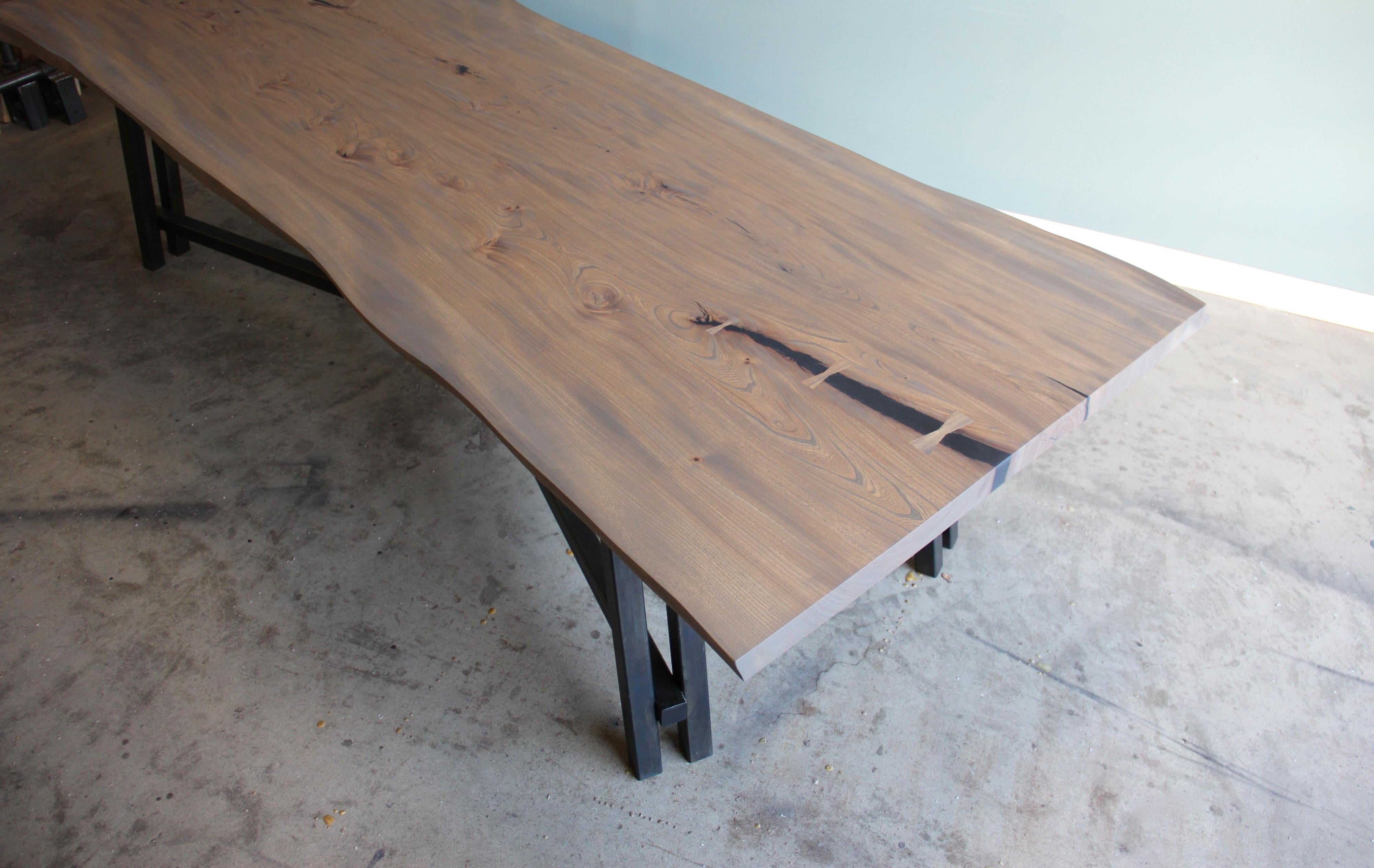 Live Edge Dining Table with Steel Intersecting Base In New Condition For Sale In Troy, MI