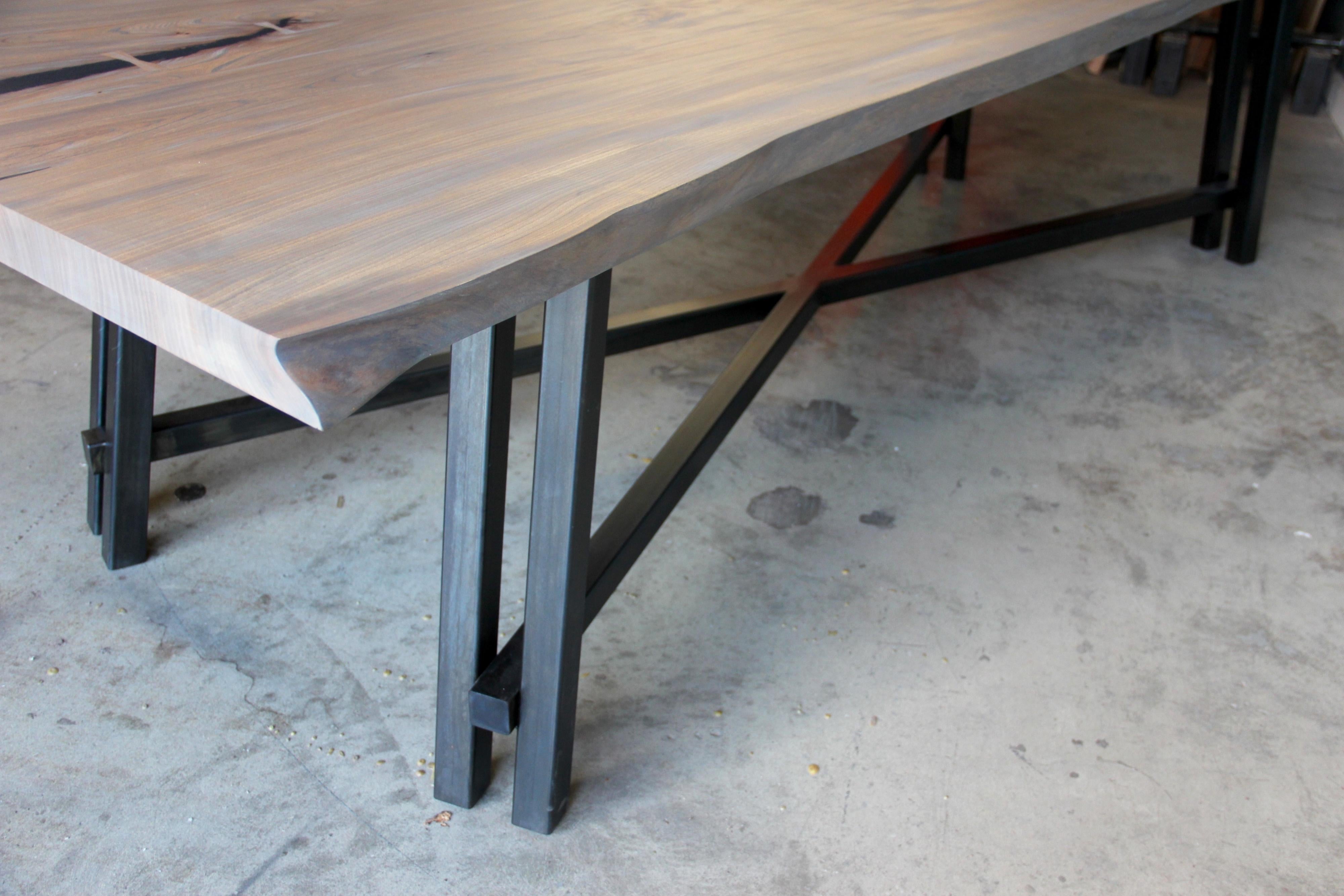 Contemporary Live Edge Dining Table with Steel Intersecting Base For Sale