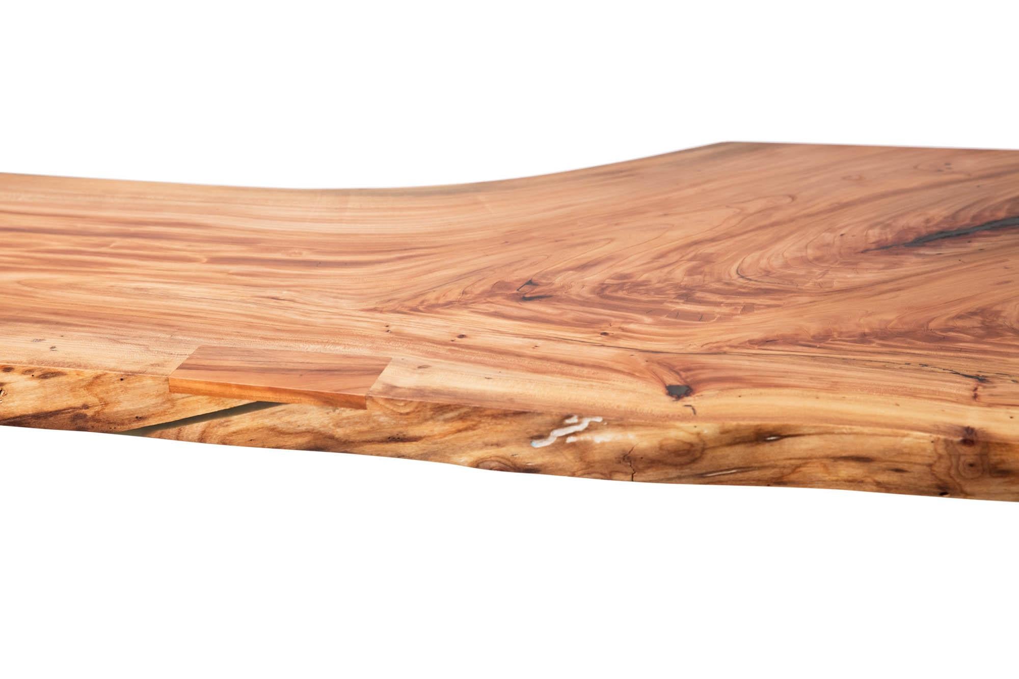 Live Edge Barhöhe Tisch aus pfirsichfarbenem Holz und geschwärztem Stahl von Alabama Sawyer im Angebot 2