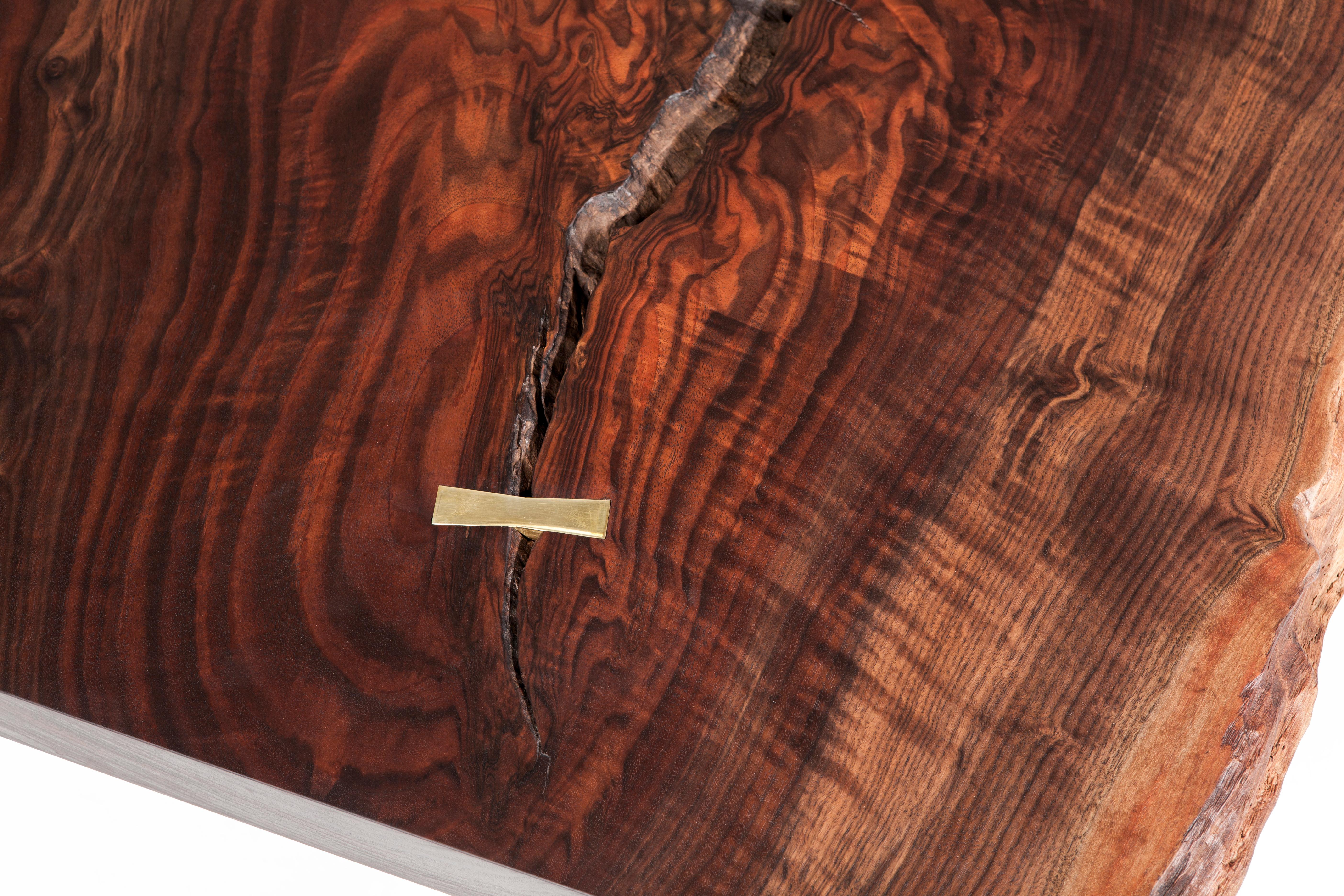 Table basse à bord vif GRAFT Neuf - En vente à Sebastopol, CA
