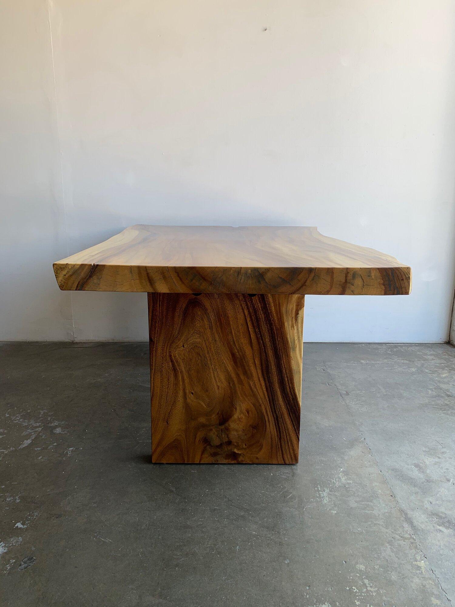 Live Edge Indoor / Outdoor Dining Table 5