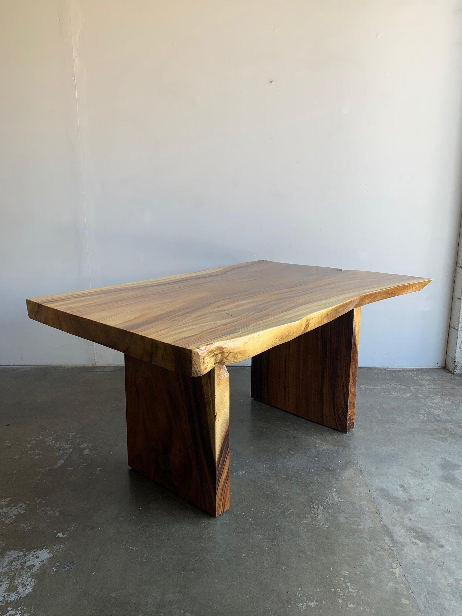 Live Edge Indoor / Outdoor Dining Table 7