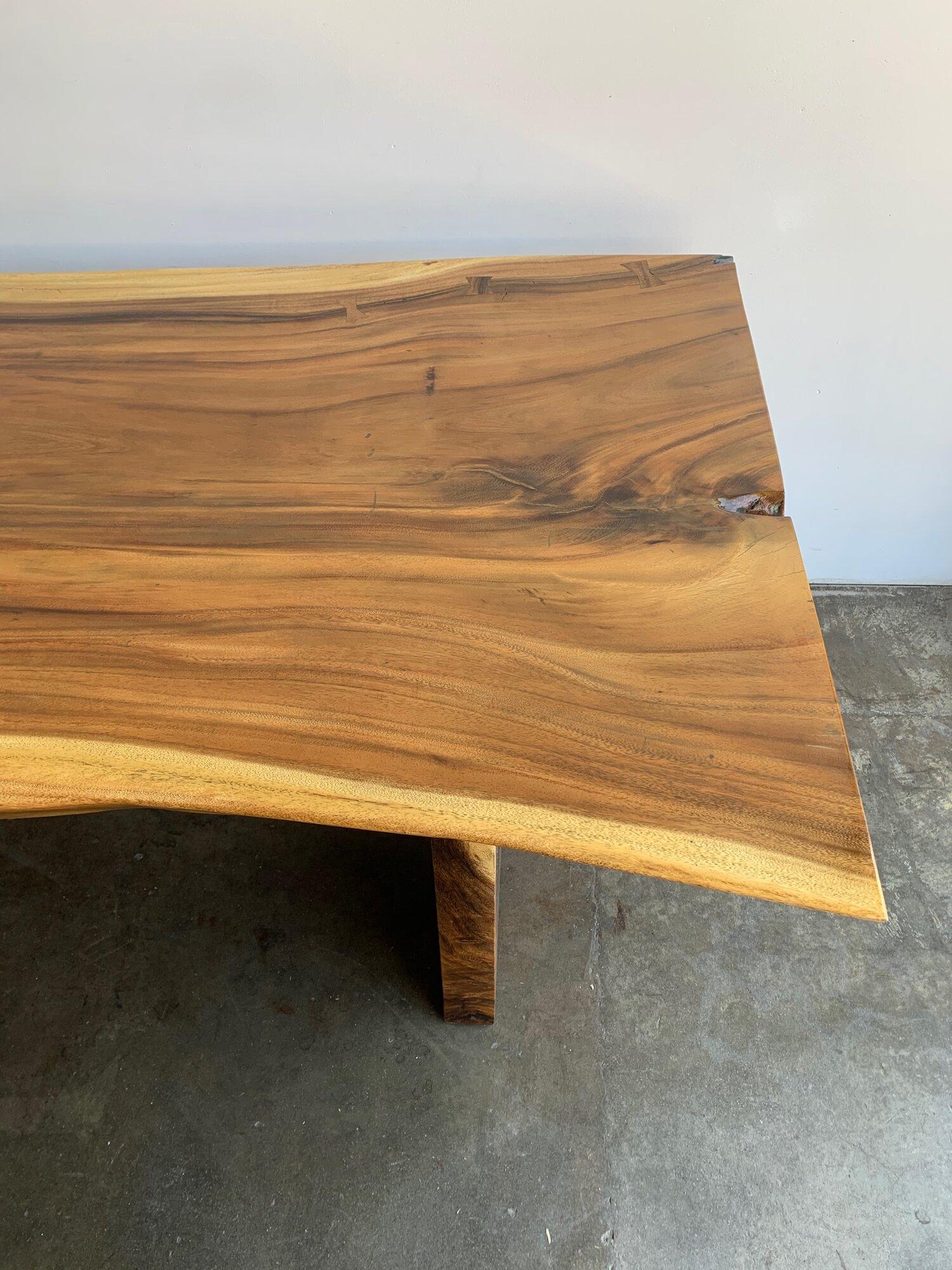 Live Edge Indoor / Outdoor Dining Table In Good Condition In Los Angeles, CA