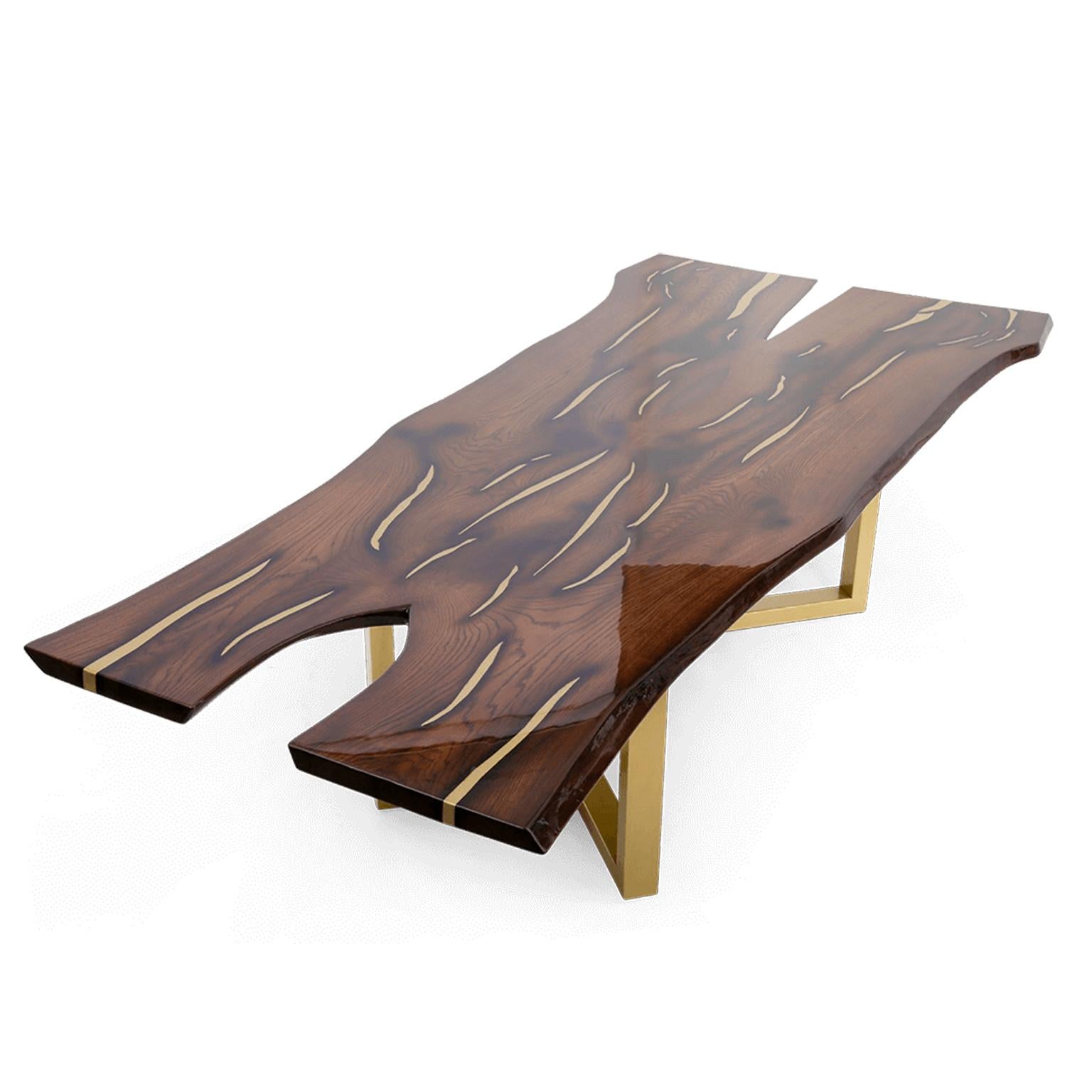Lettone Tavolo da pranzo contemporaneo con bordo vivo di grandi dimensioni Oak, Wood Wood, Ottone o Rame in vendita
