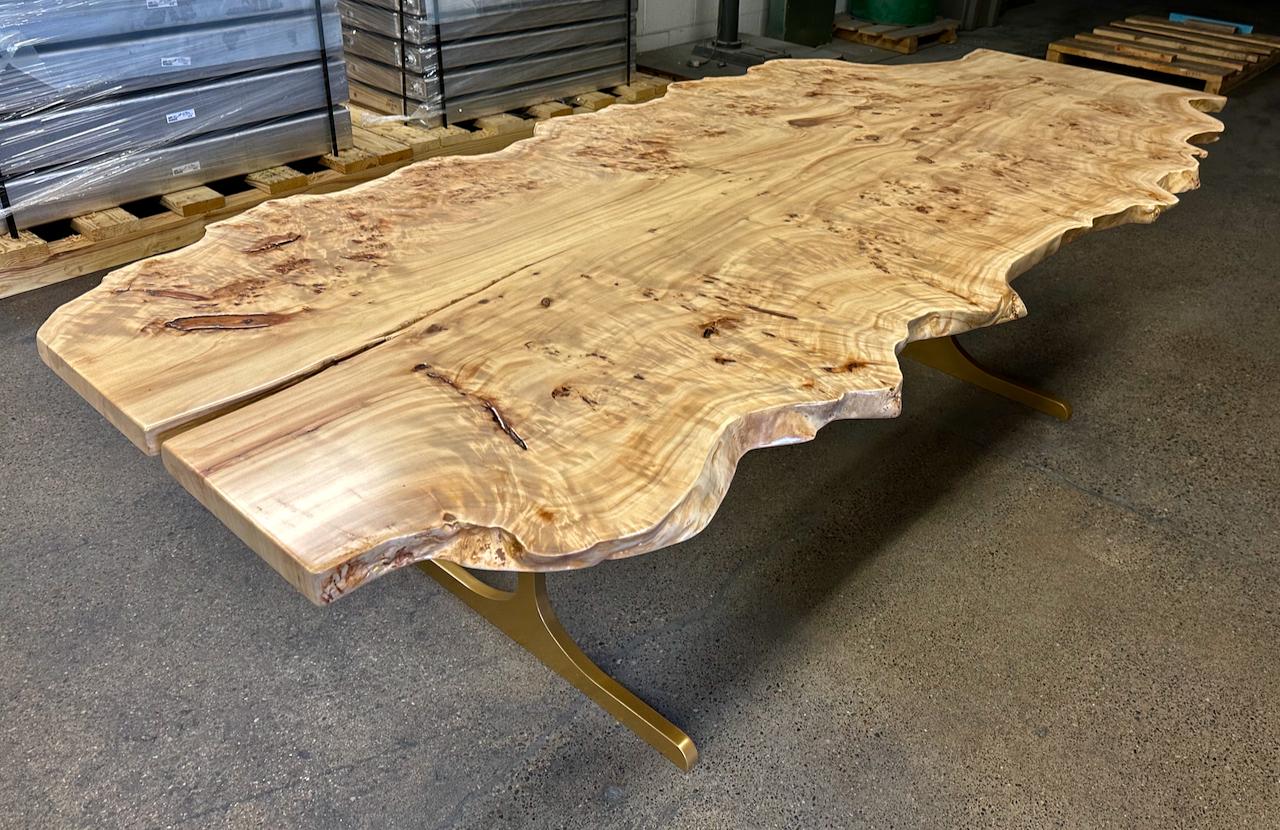 Live edge mappa Burl dining table with custom powder coated leg In New Condition For Sale In St Louis Park, MN