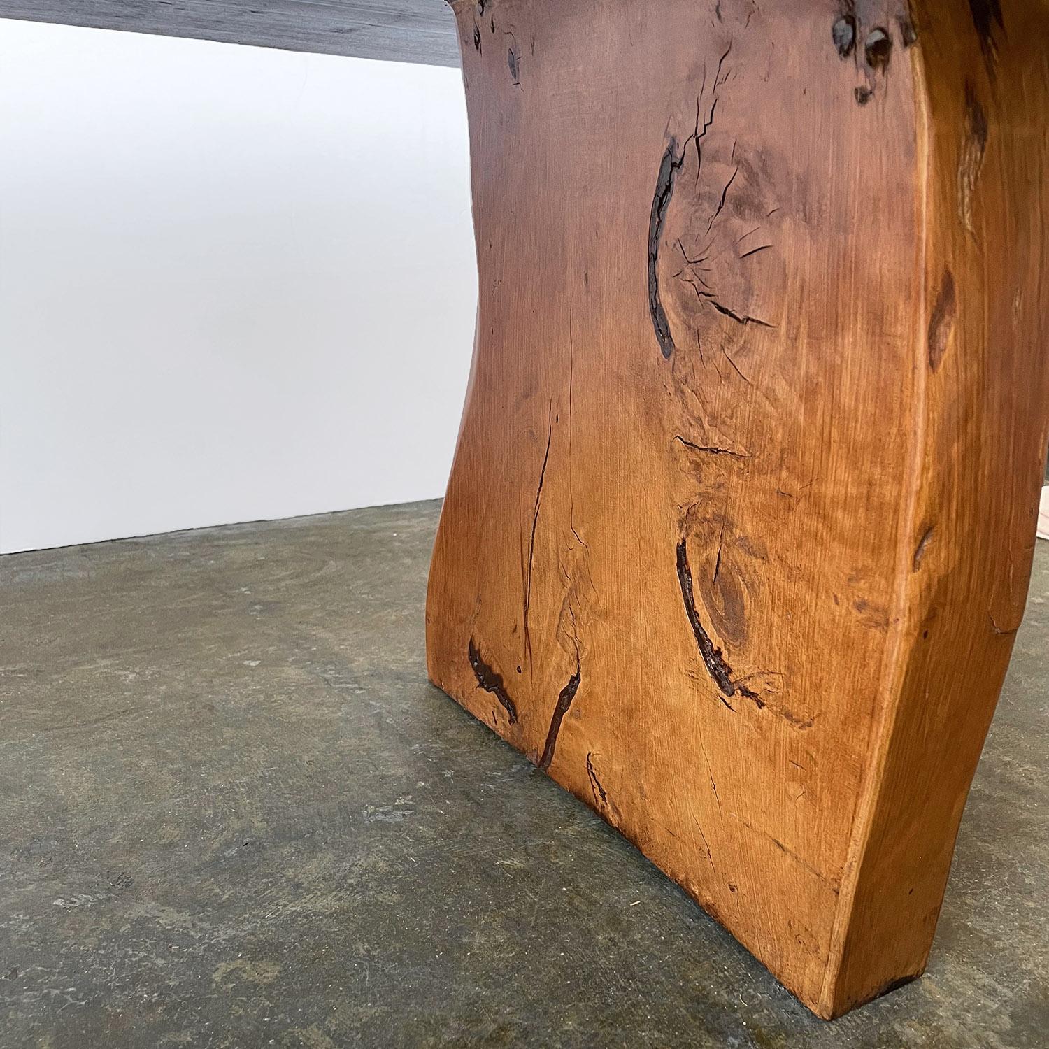 Table basse Live Edge du milieu du siècle dernier en vente 12