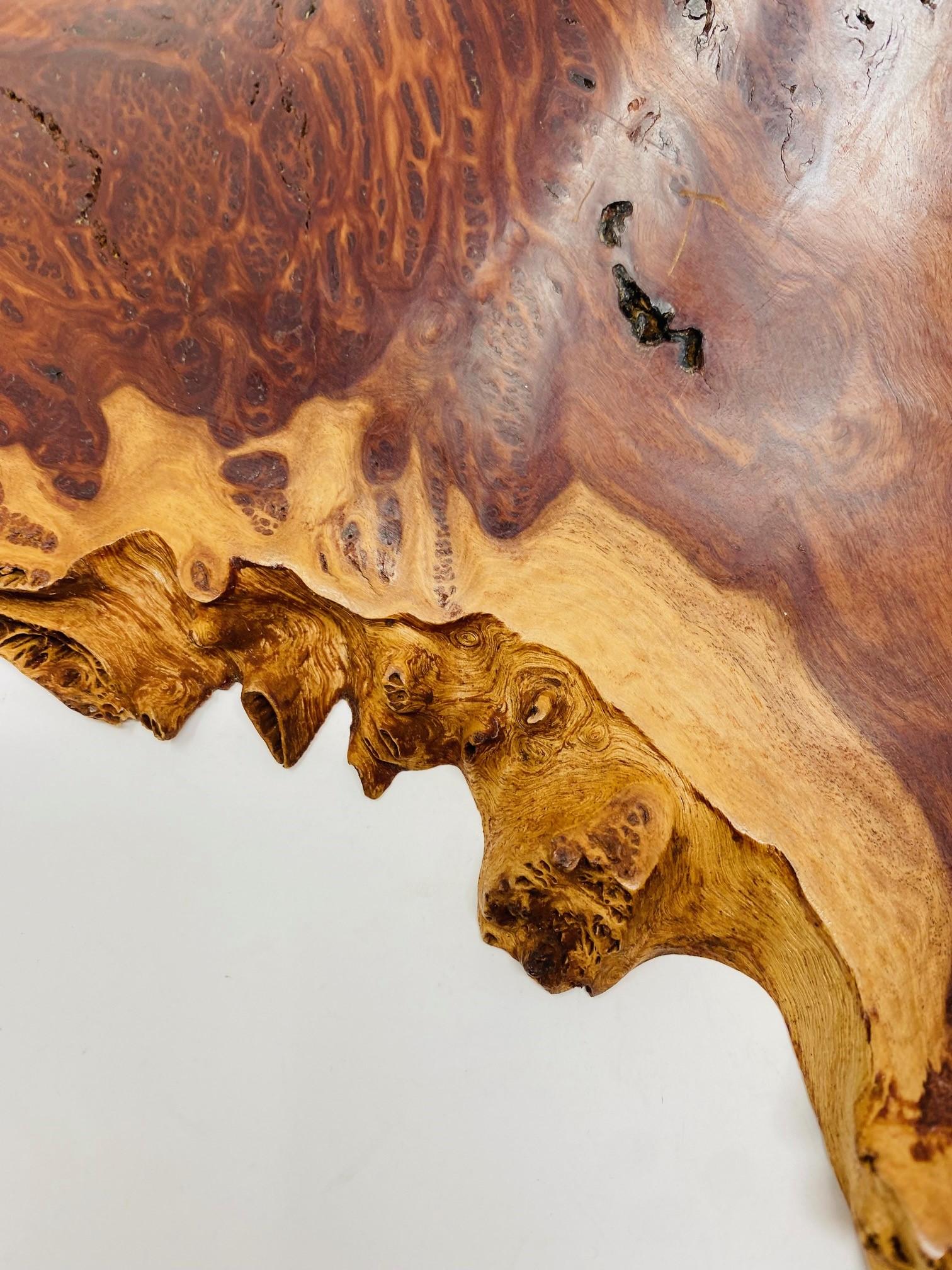 Fait main Bol sculptural en ronce de bois organique et moderne à bord vif en vente