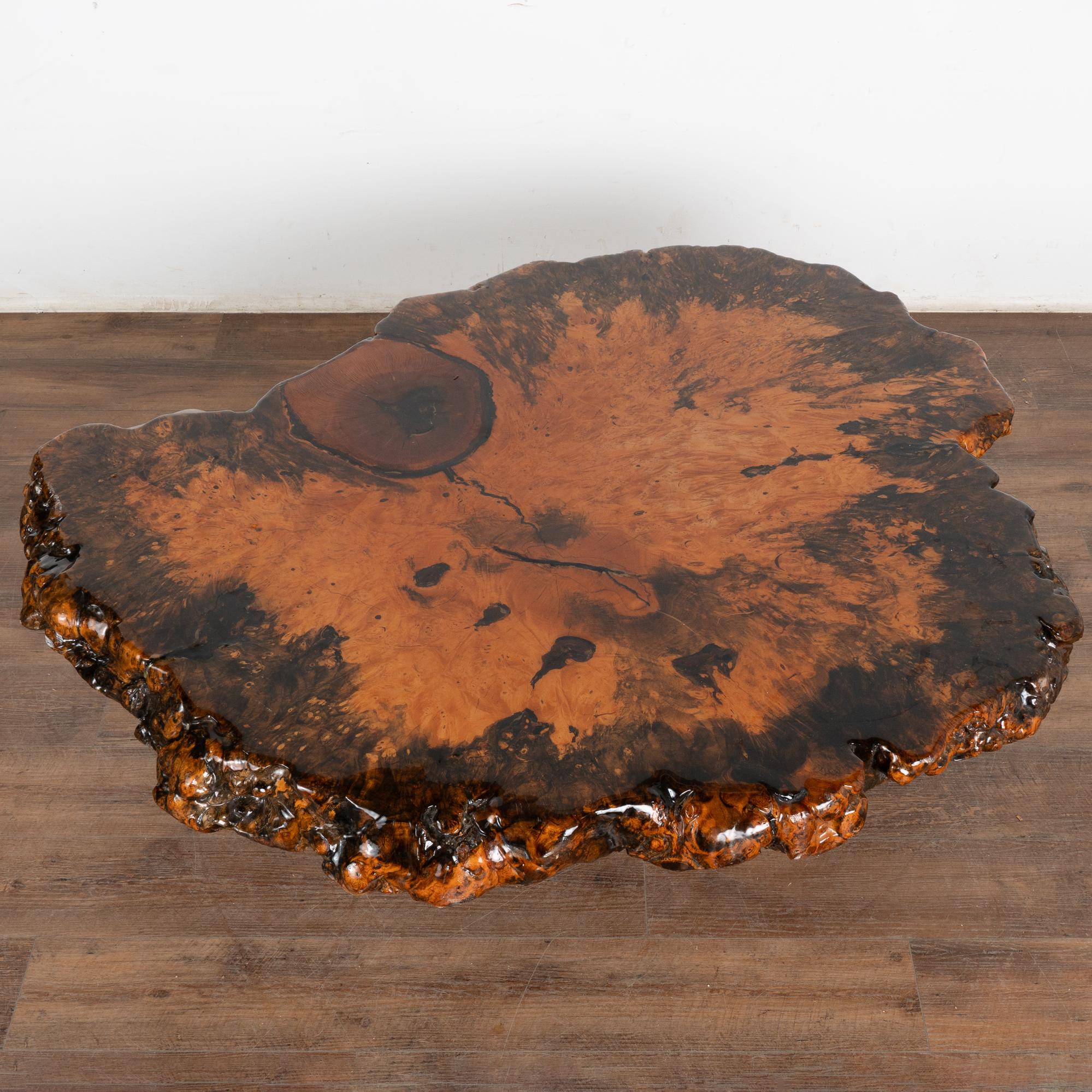Live Edge Single Slab Coffee Table, circa 1980 In Good Condition In Round Top, TX