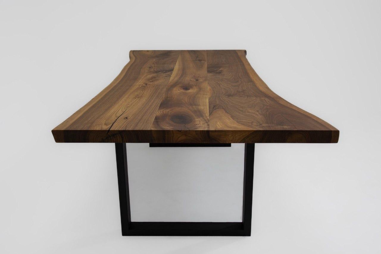 Live Edge Solid Walnut Wood Dining Table In New Condition For Sale In İnegöl, TR