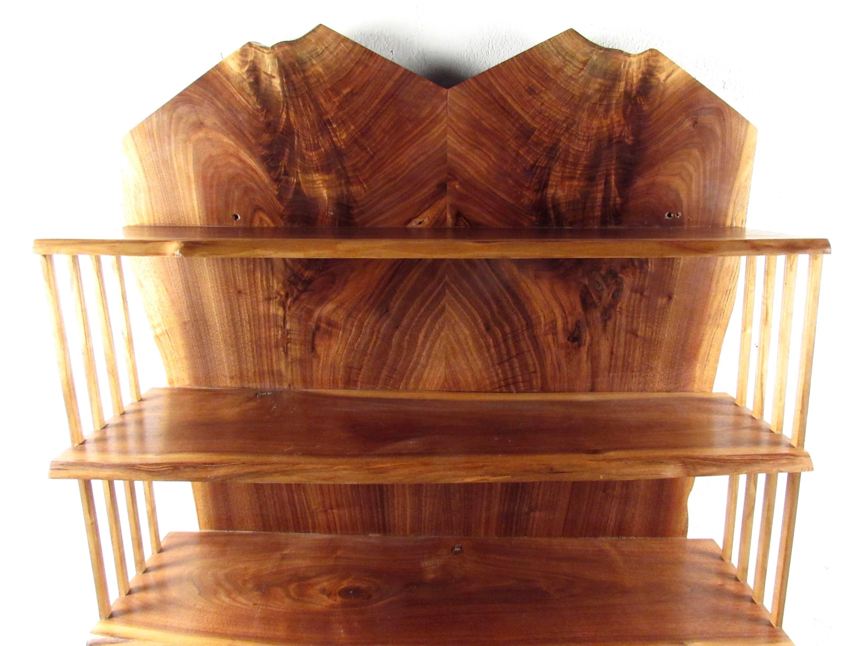 Live Edge Wall Shelf in the Style of George Nakashima In Good Condition In Brooklyn, NY