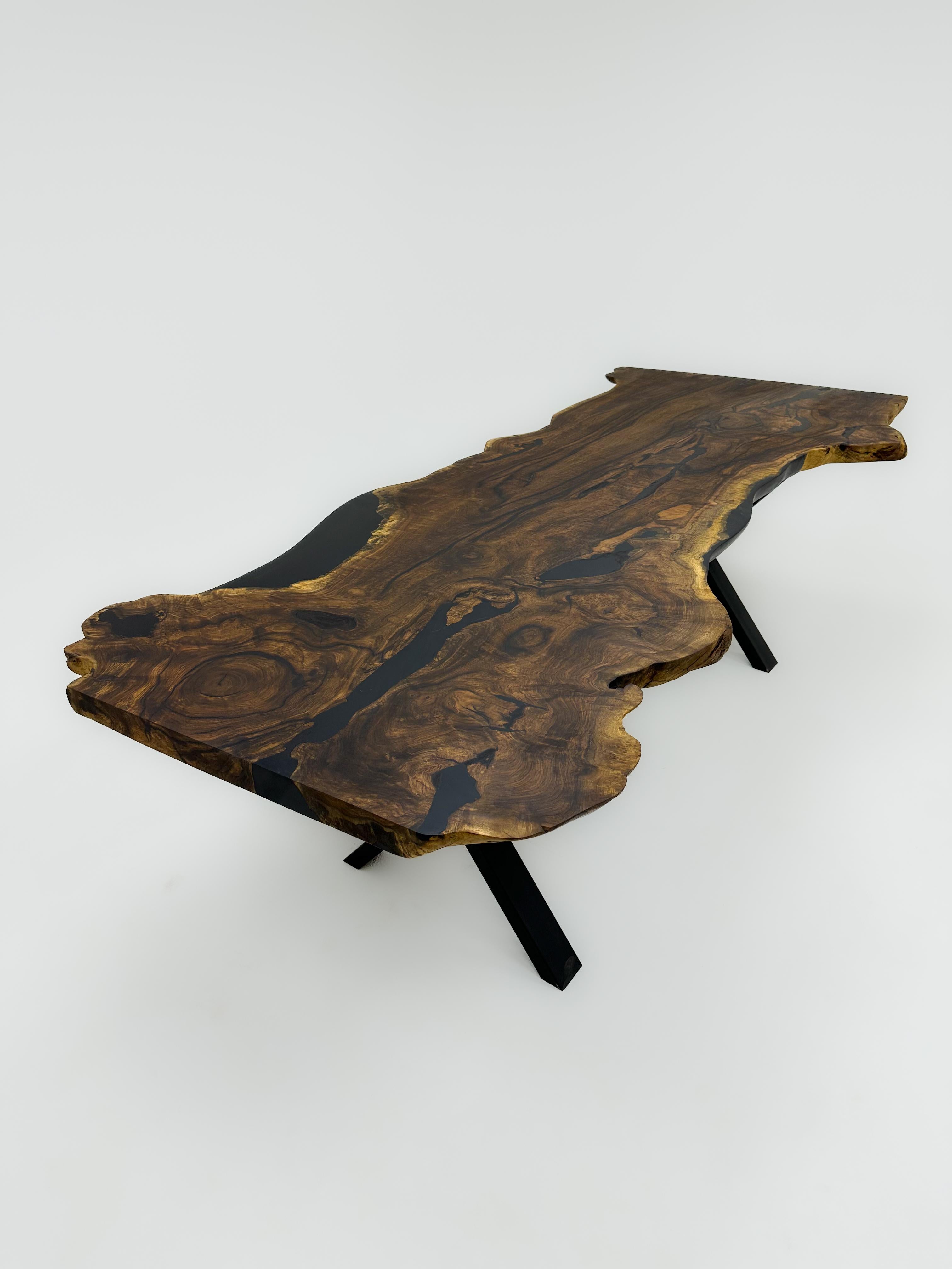 Woodwork Massive One Piece Slab Live Edge Walnut Wood Dining Table For Sale
