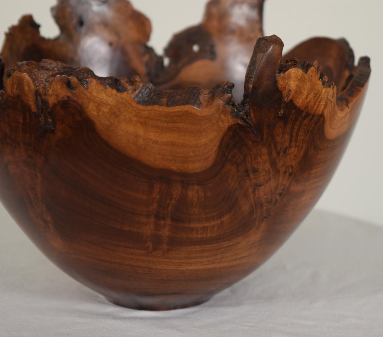 20th Century Live Natural Edge Burl Walnut Bowl by Rude Osolnik For Sale