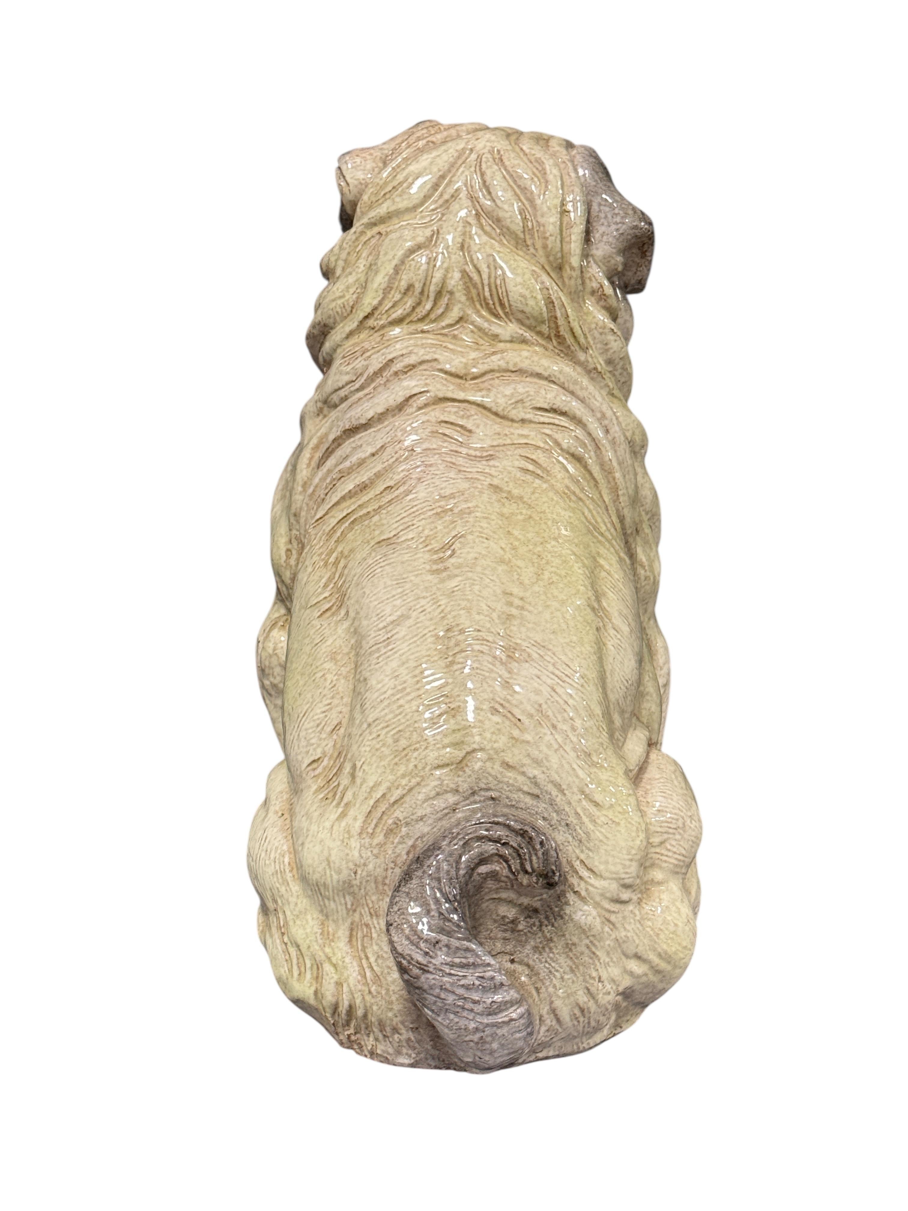 Italiano Statua di cane in terracotta del carlino italiano a grandezza naturale Vintage, anni '60 in vendita