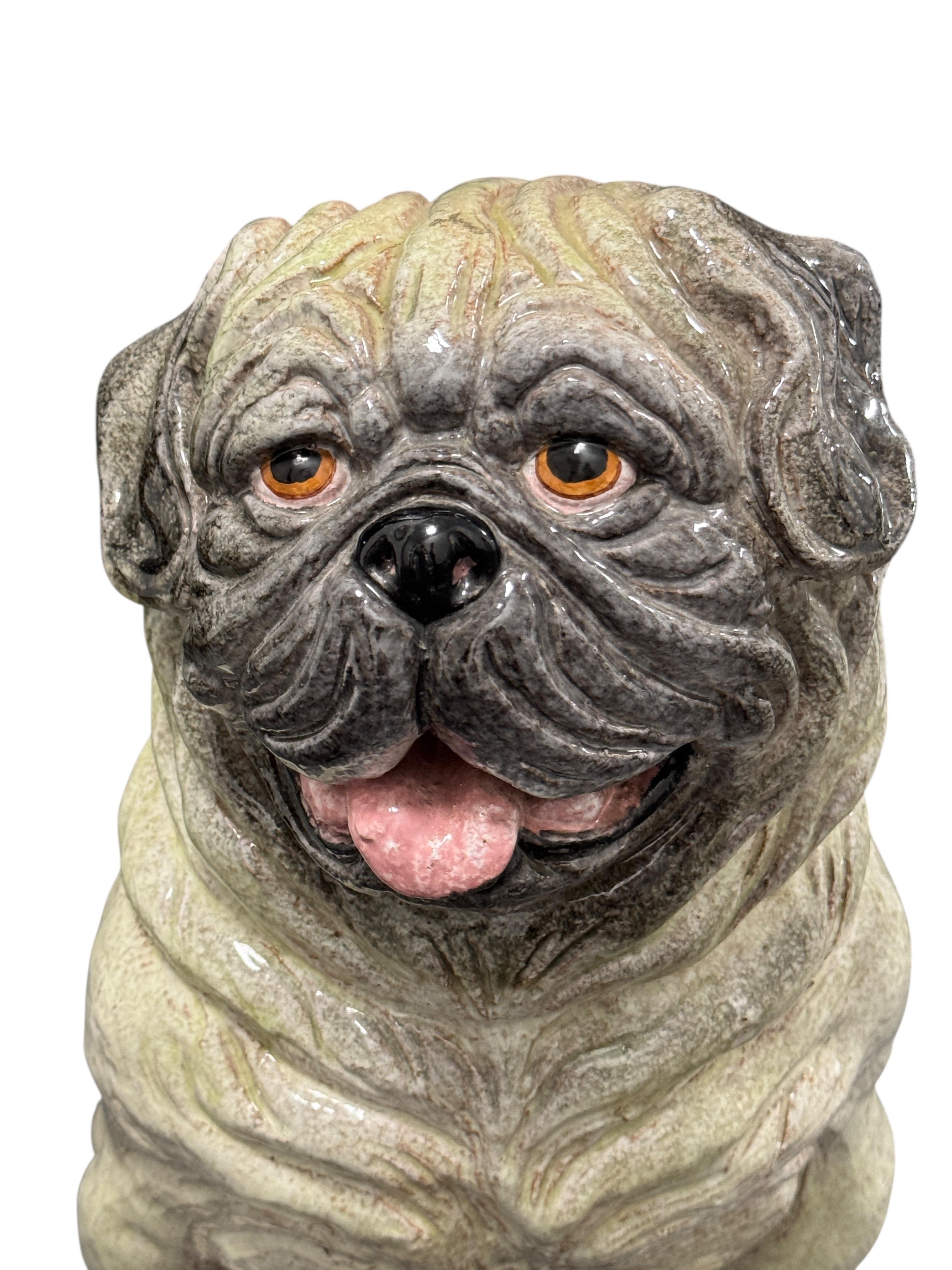 Statua di cane in terracotta del carlino italiano a grandezza naturale Vintage, anni '60 In condizioni buone in vendita a Nuernberg, DE
