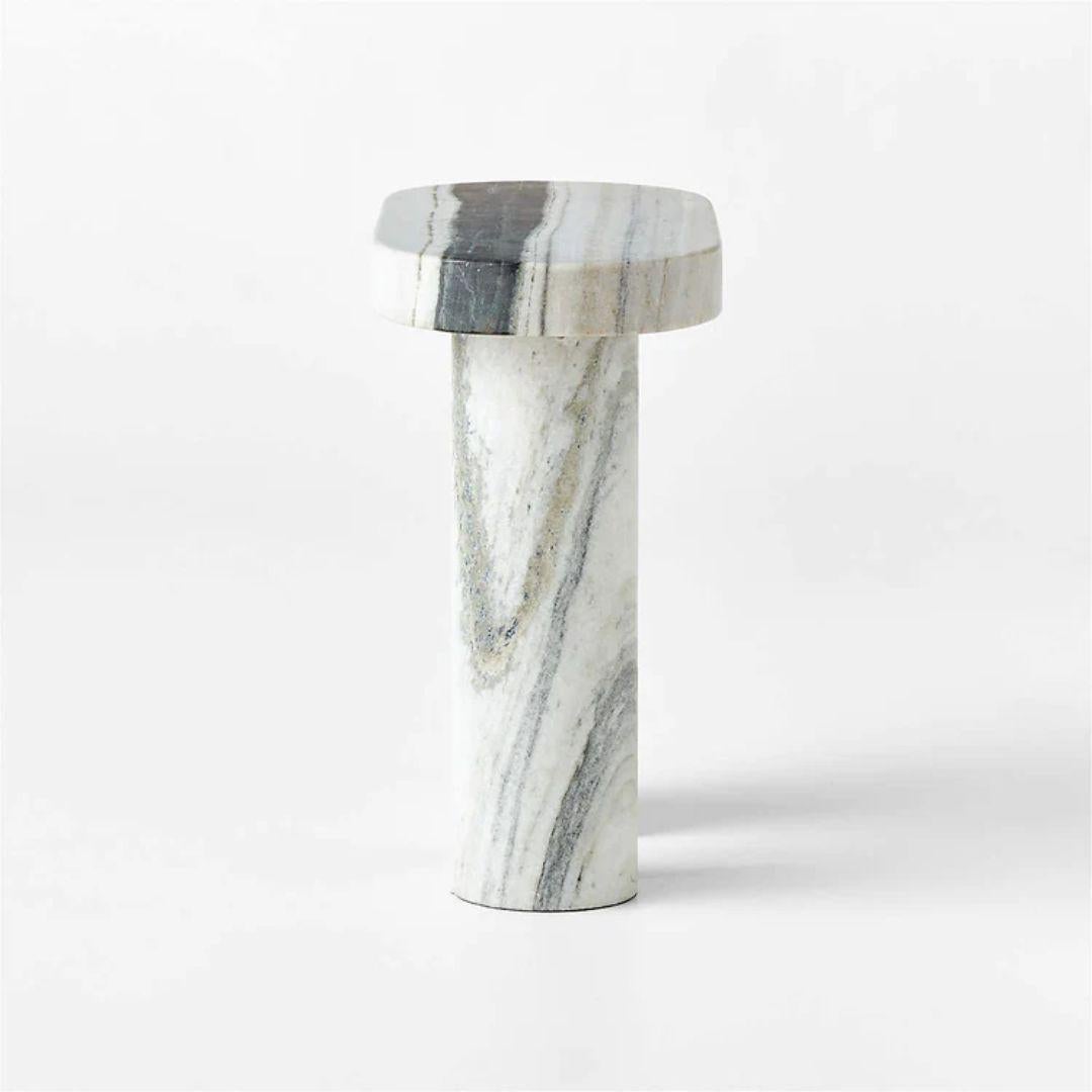 Mid-Century Modern Livello White Marble Side Table For Sale